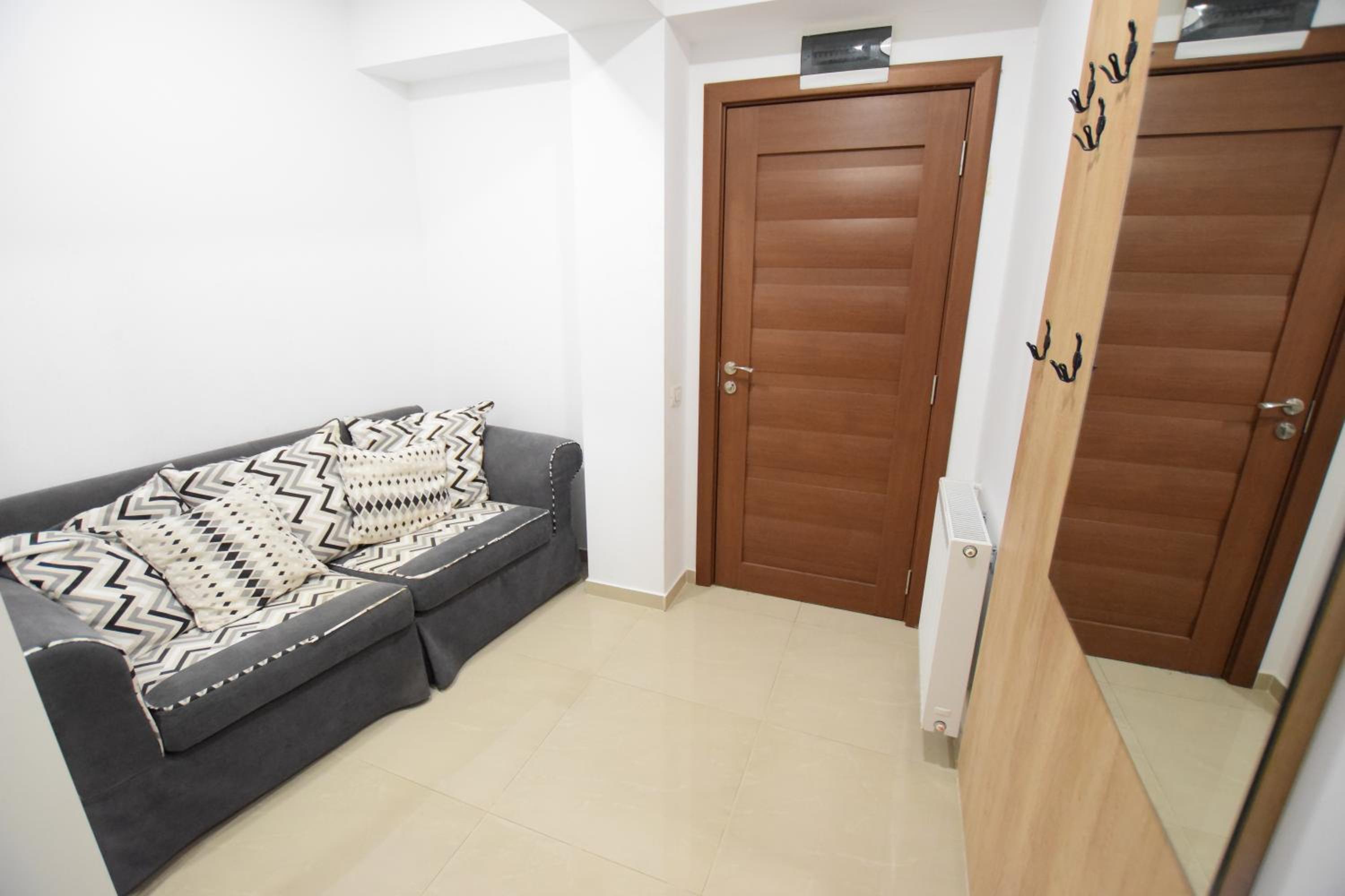 Studio Apartment photo 3
