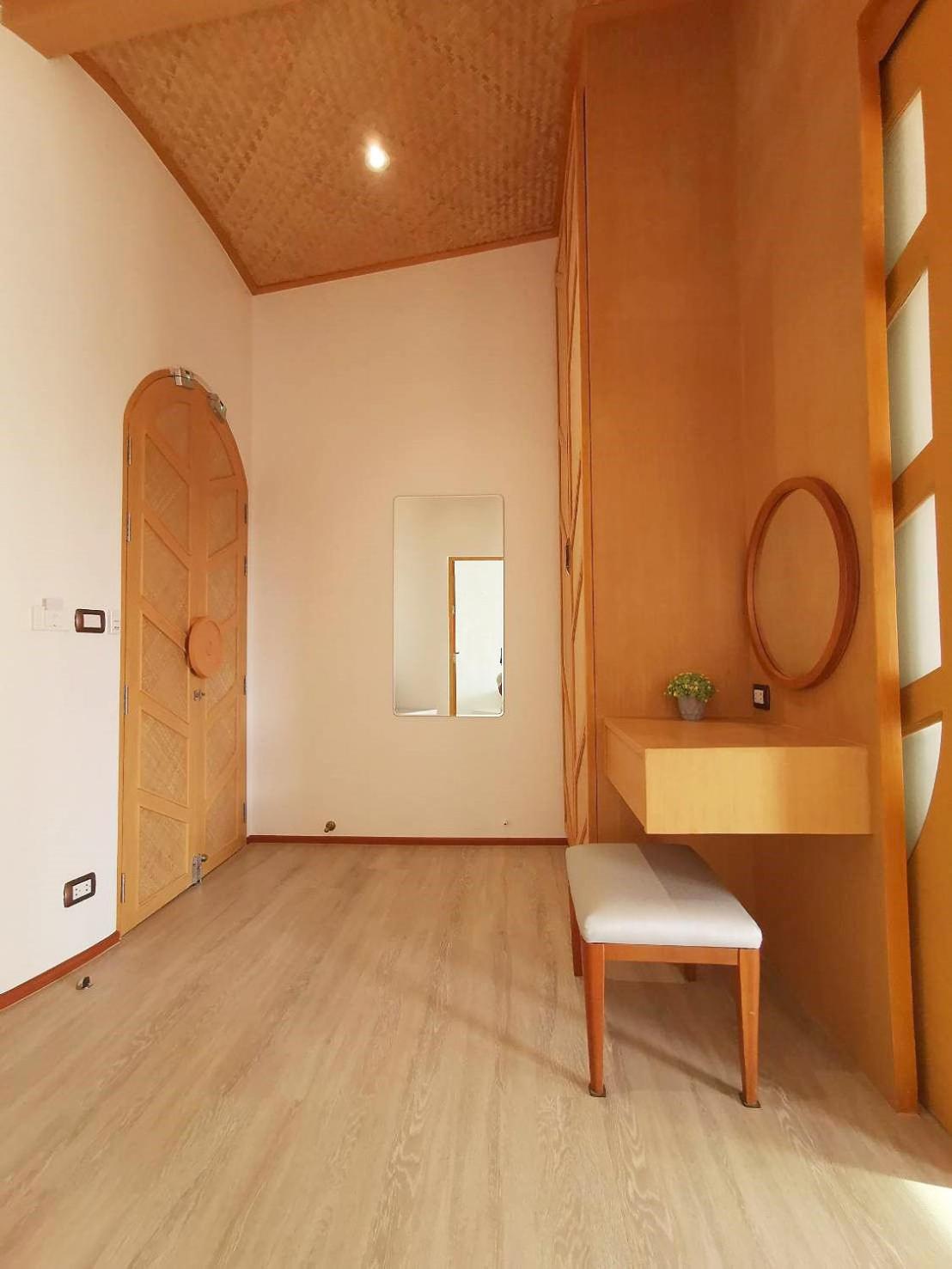 Double Room with Spa Bath - Photo 25