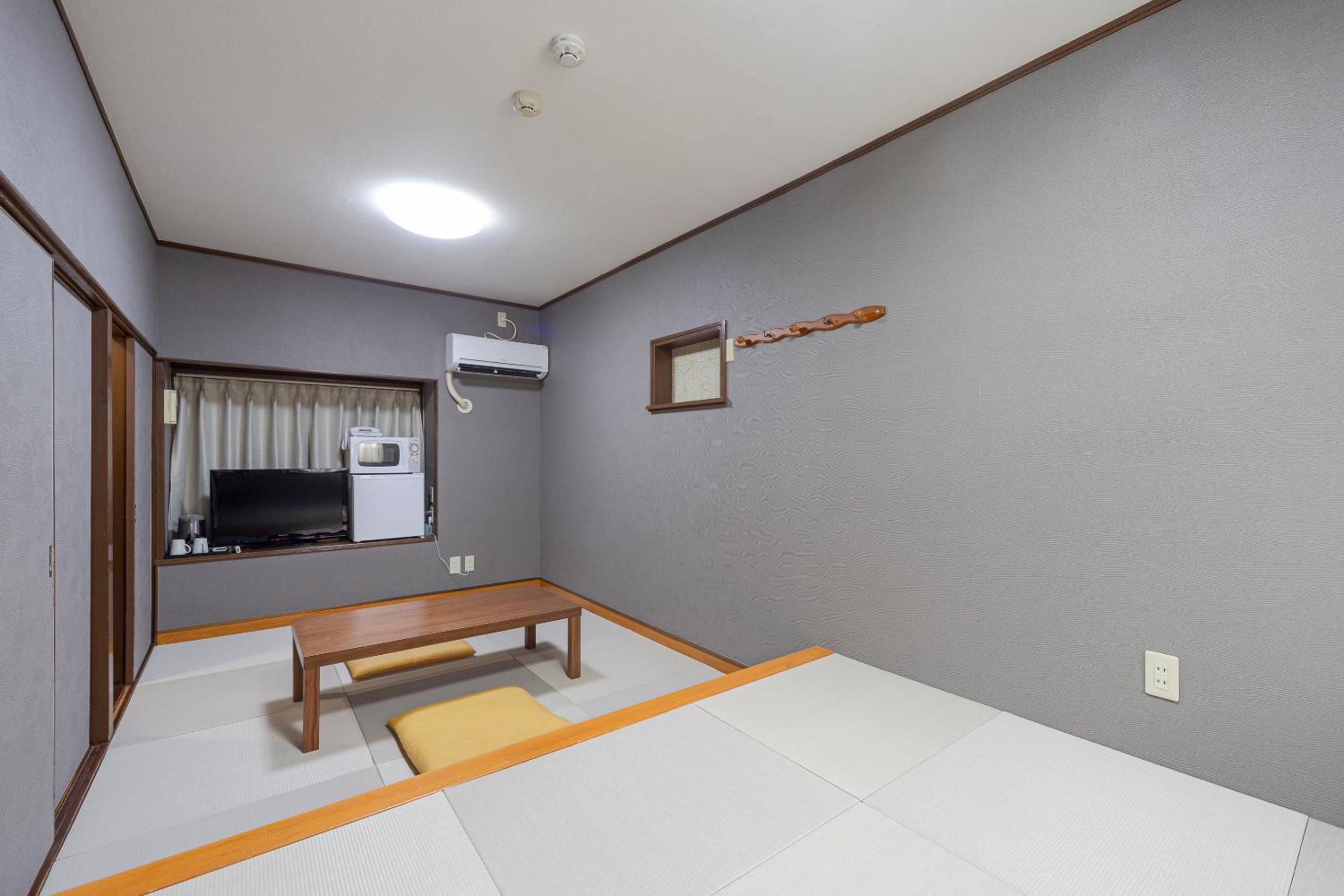 Japanese-Style Twin Room - Non-Smoking - Photo 1