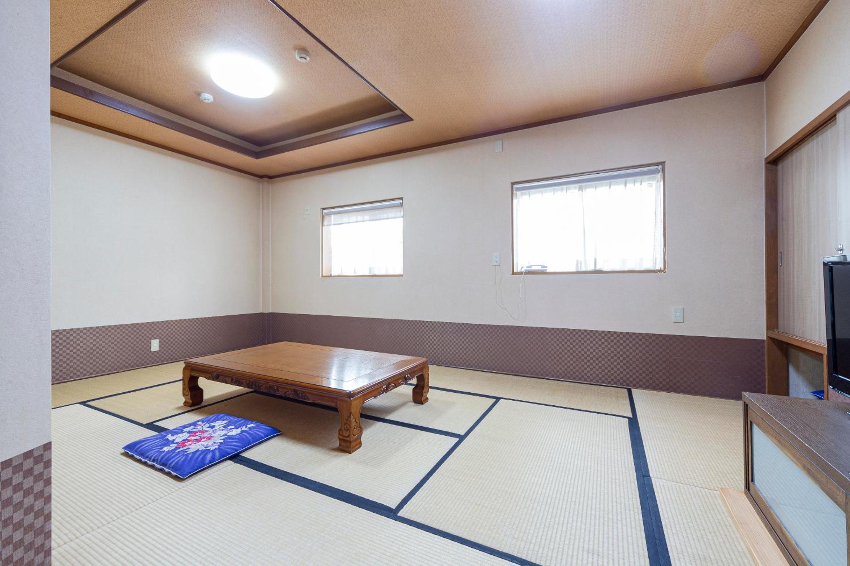 Japanese-Style Quadruple Room - Photo 5