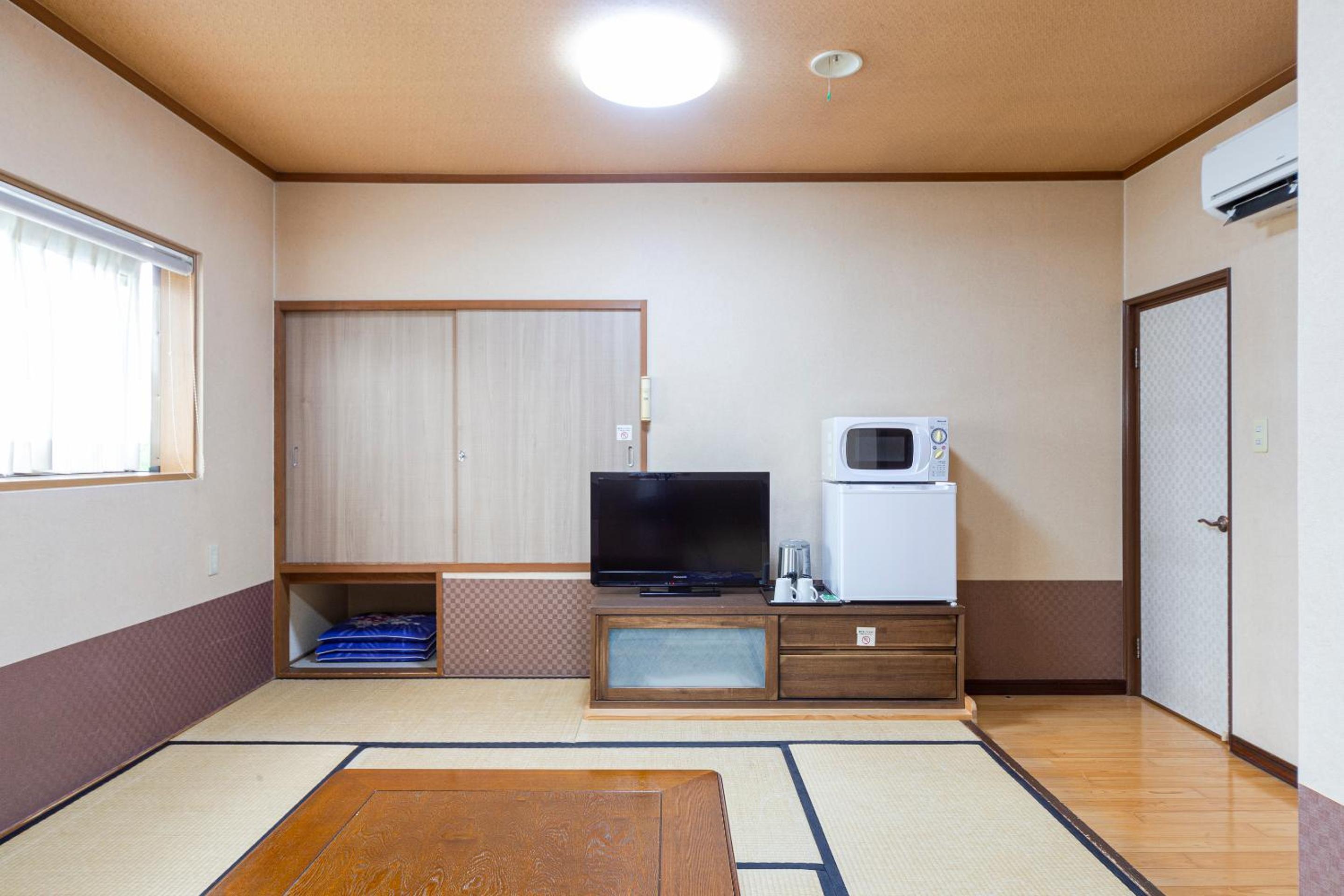 Japanese-Style Quadruple Room - Photo 4