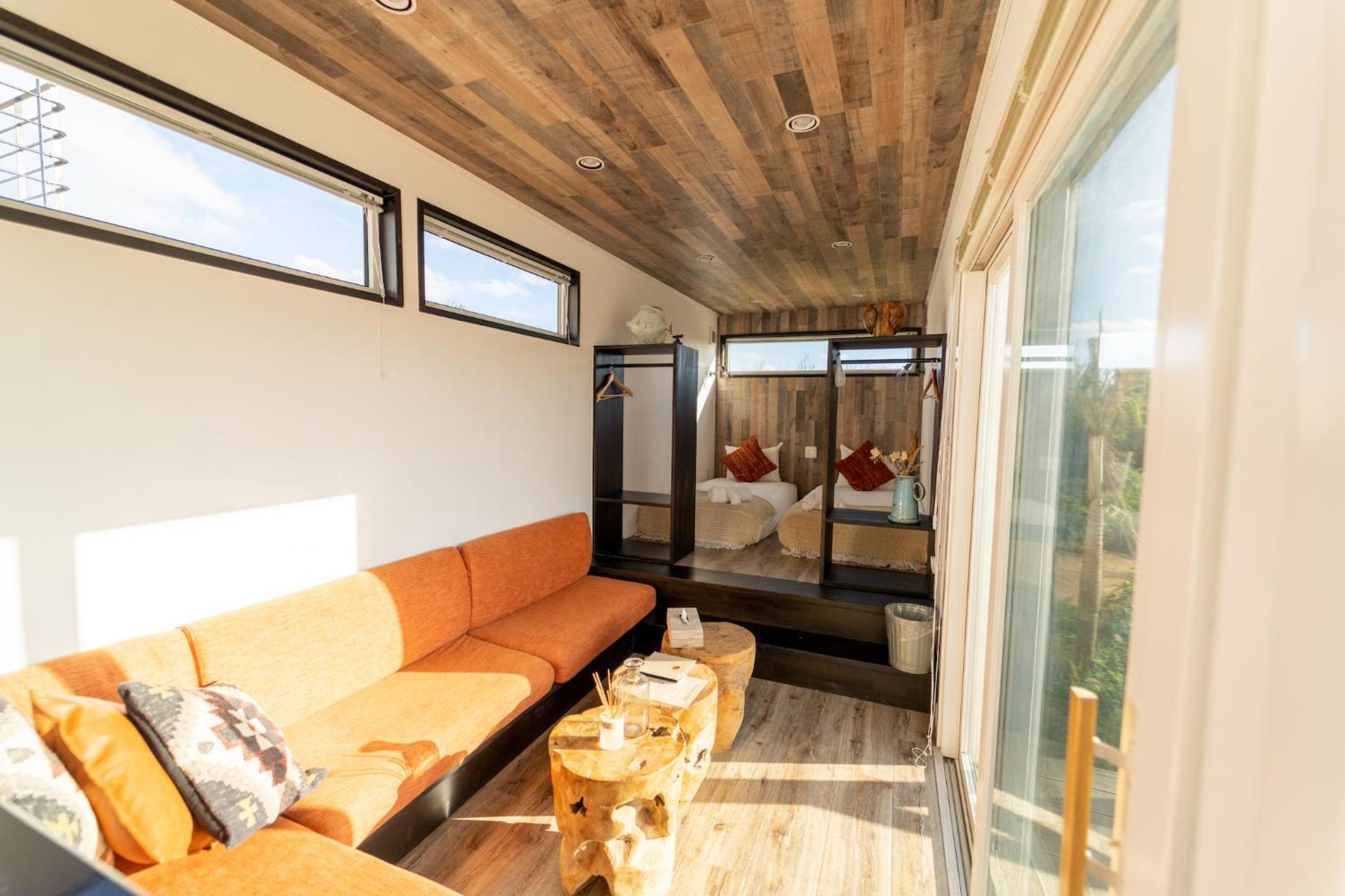 Four-Bedroom Villa with Rooftop and Wood deck - Photo 17