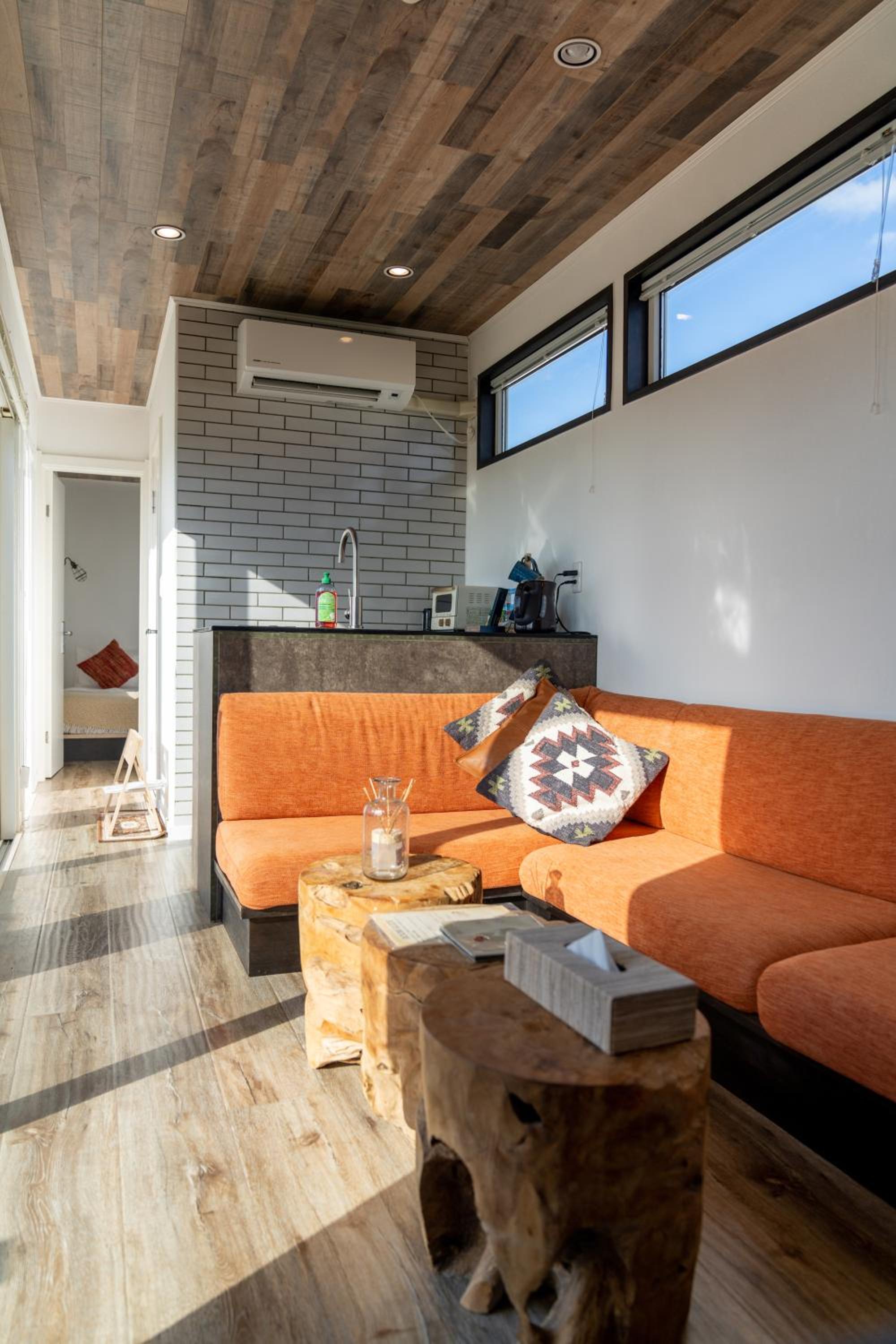 Four-Bedroom Villa with Rooftop and Wood deck - Photo 16