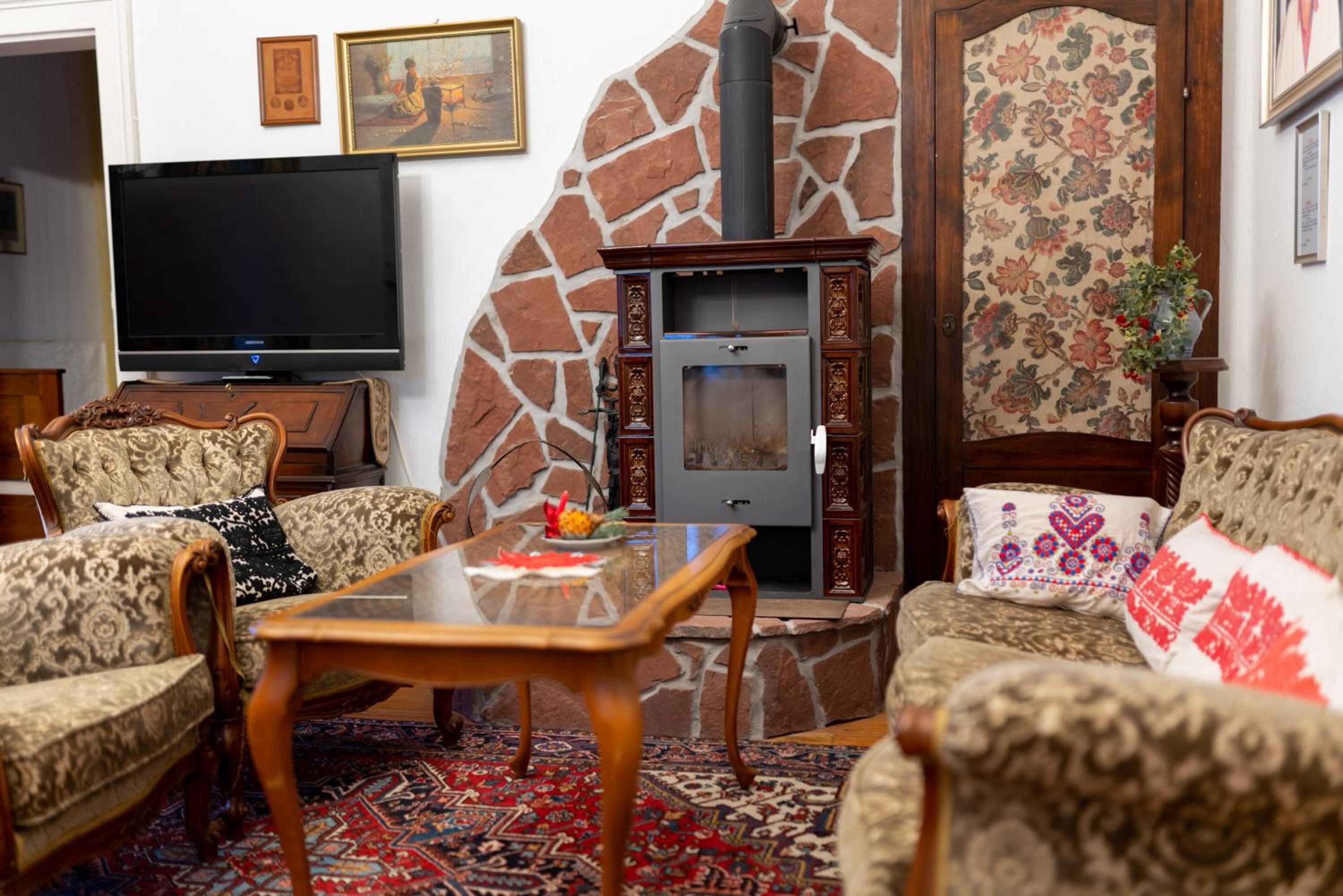 Apartment with Lake View photo 2