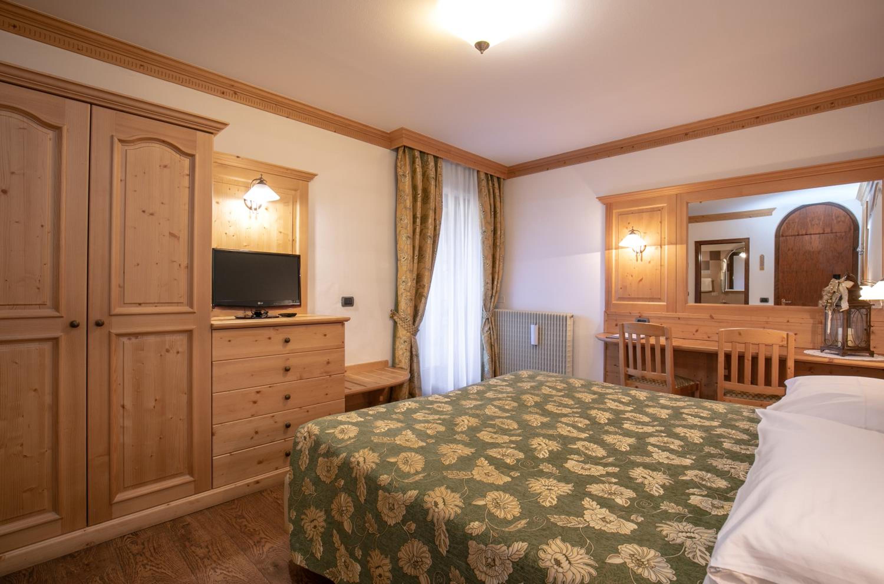 Superior Double Room - Photo 4