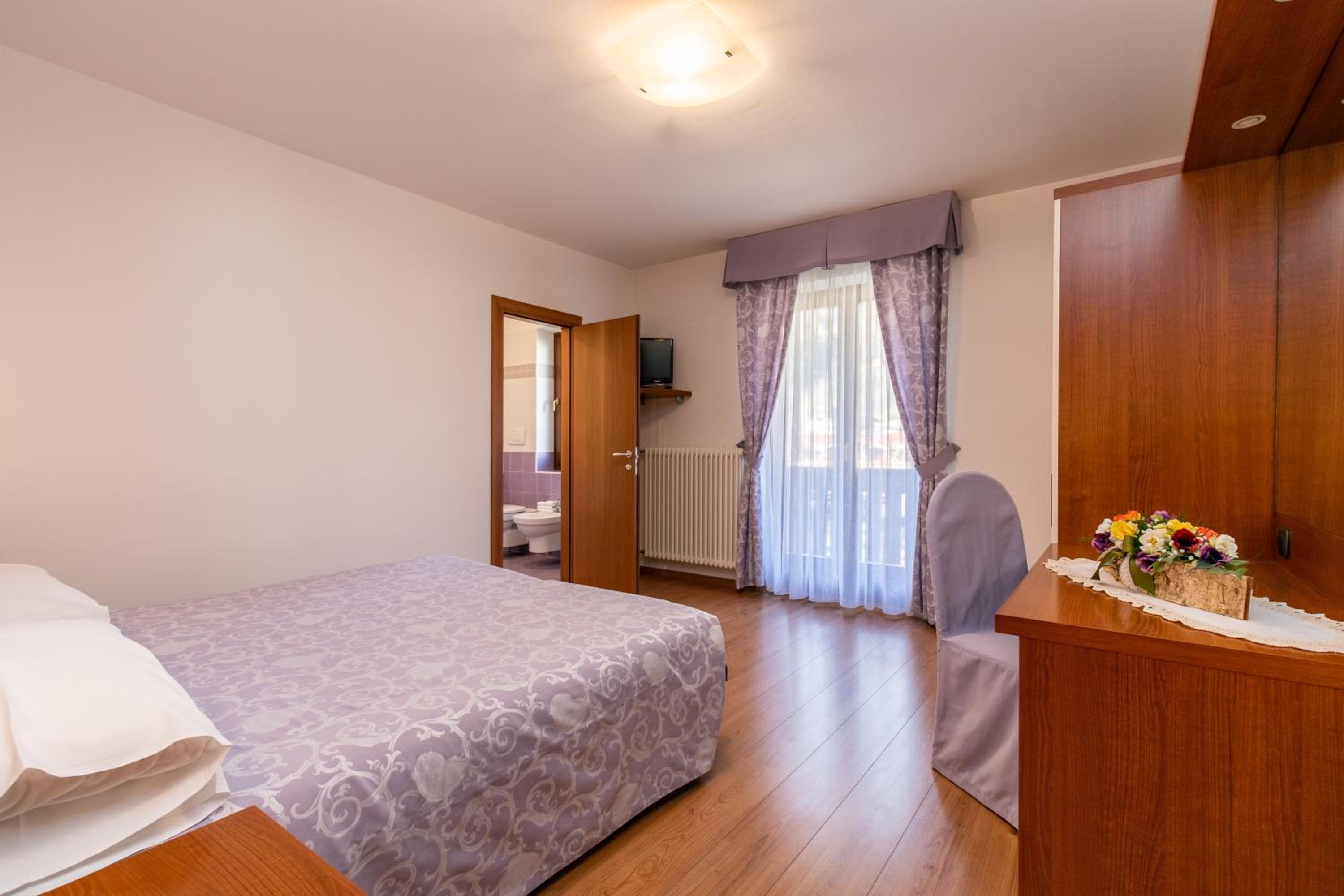 Superior Double Room - Photo 3