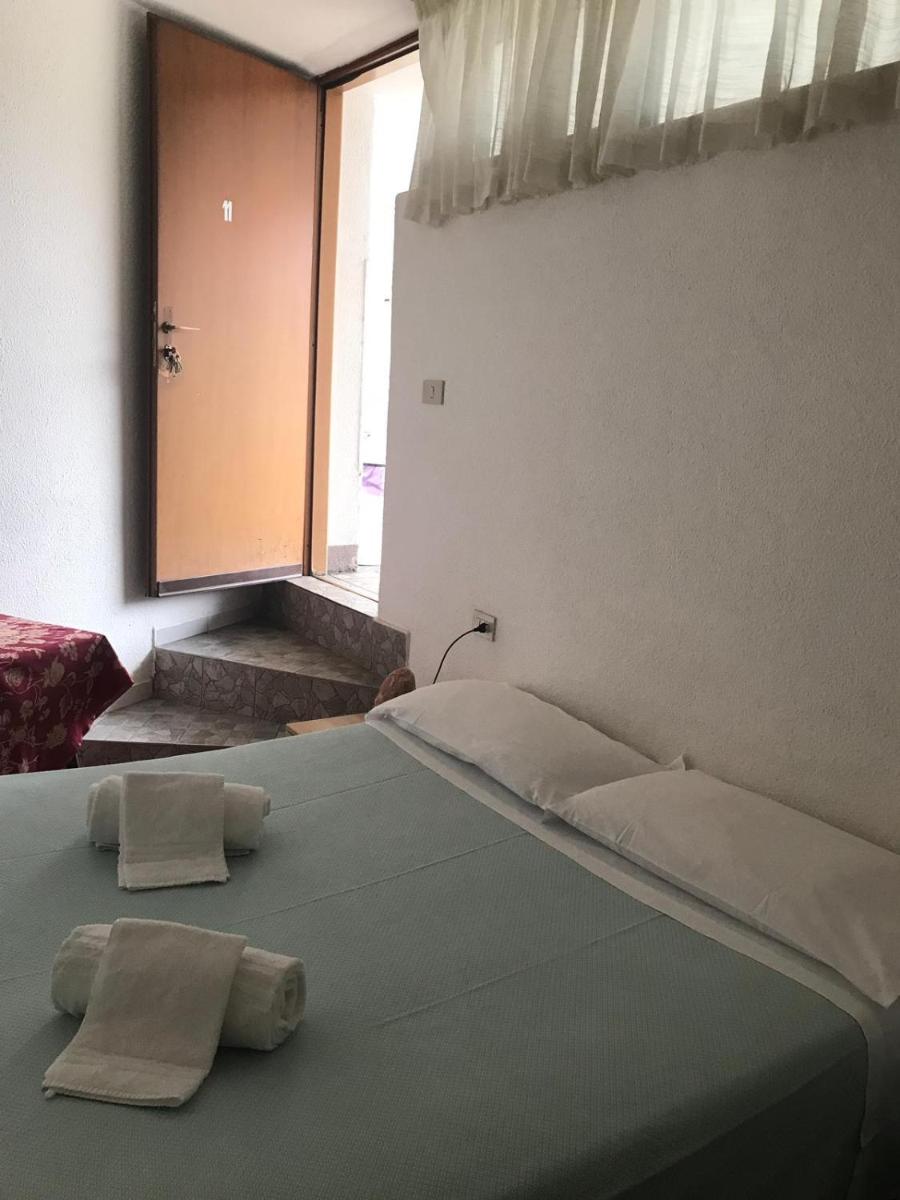 Economy Double Room photo 1