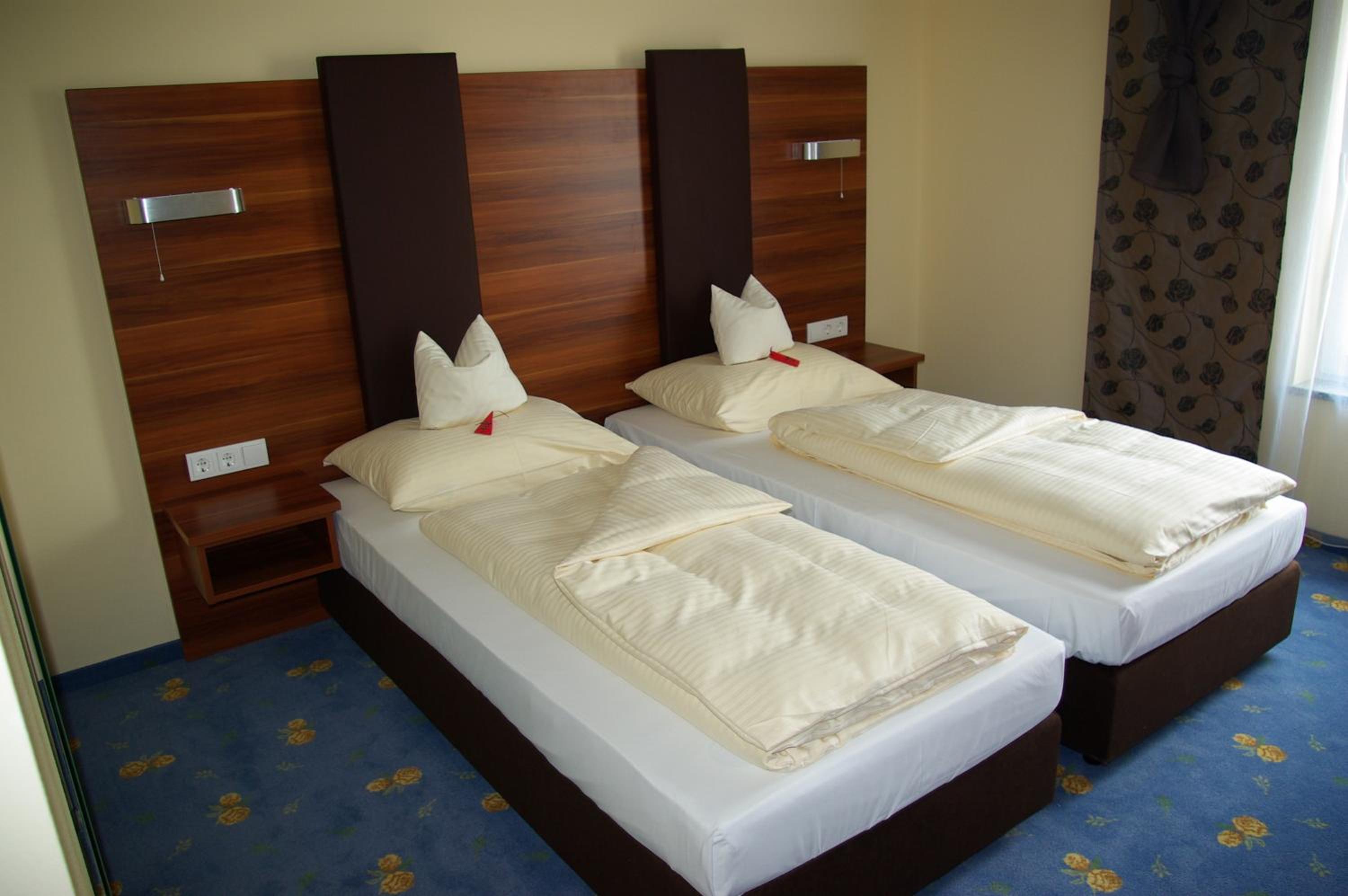 Double Room - Photo 1