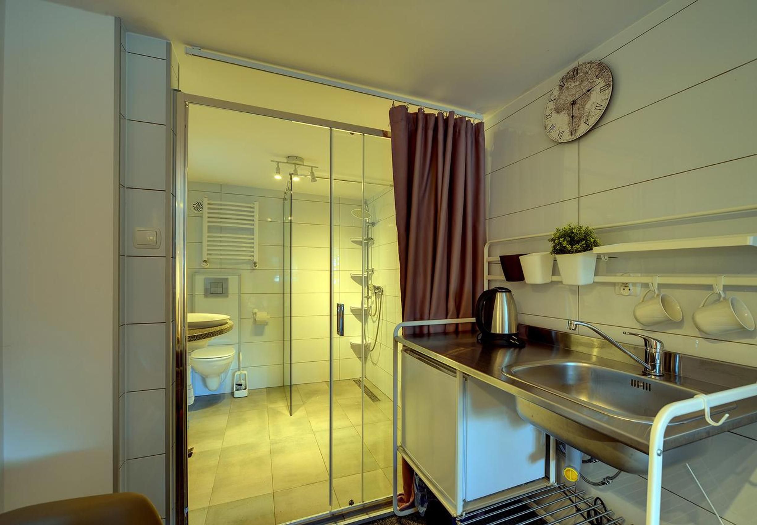 Double or Twin Room - Photo 29