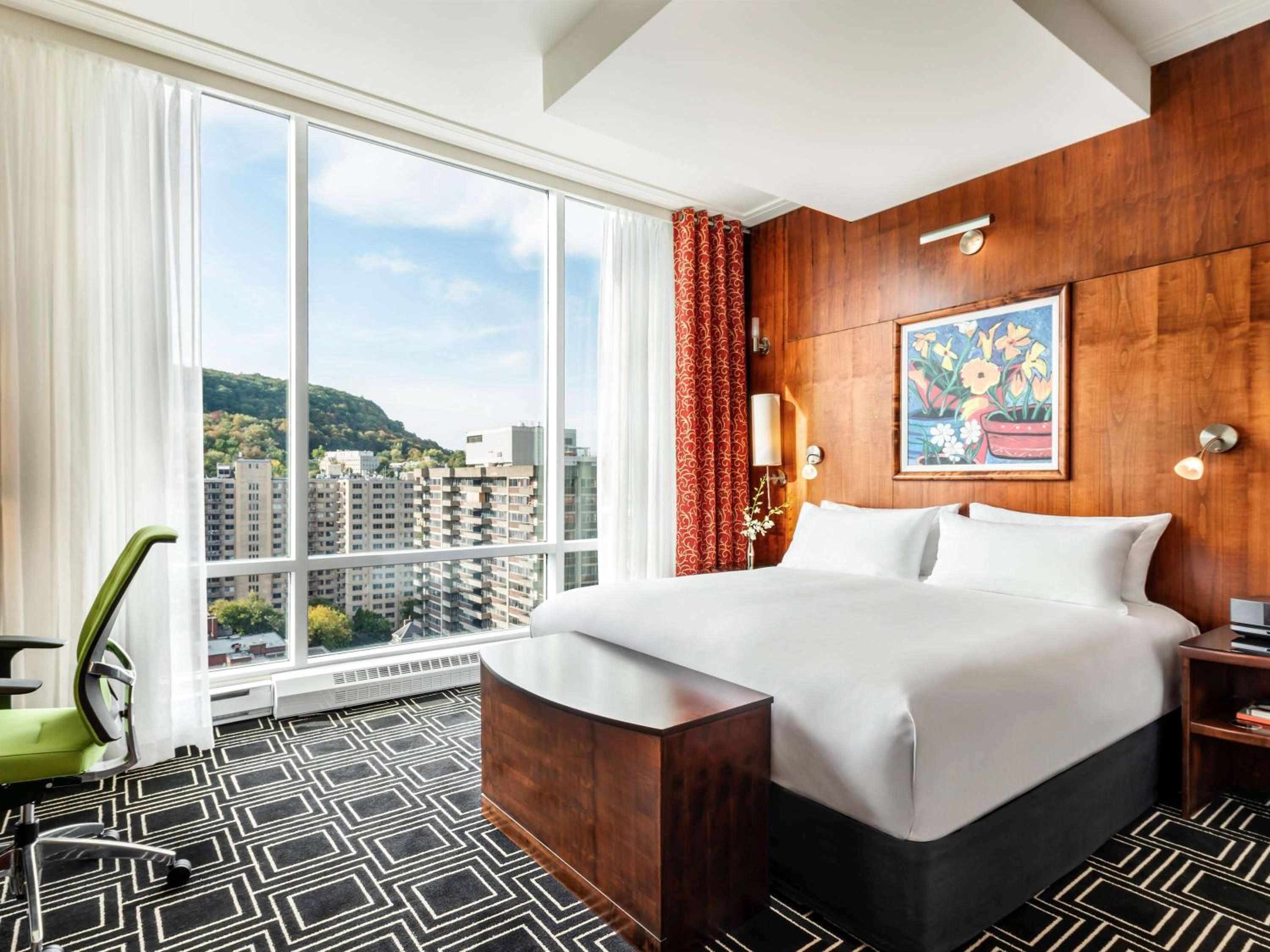 Presidential Suite with Mount Royal View