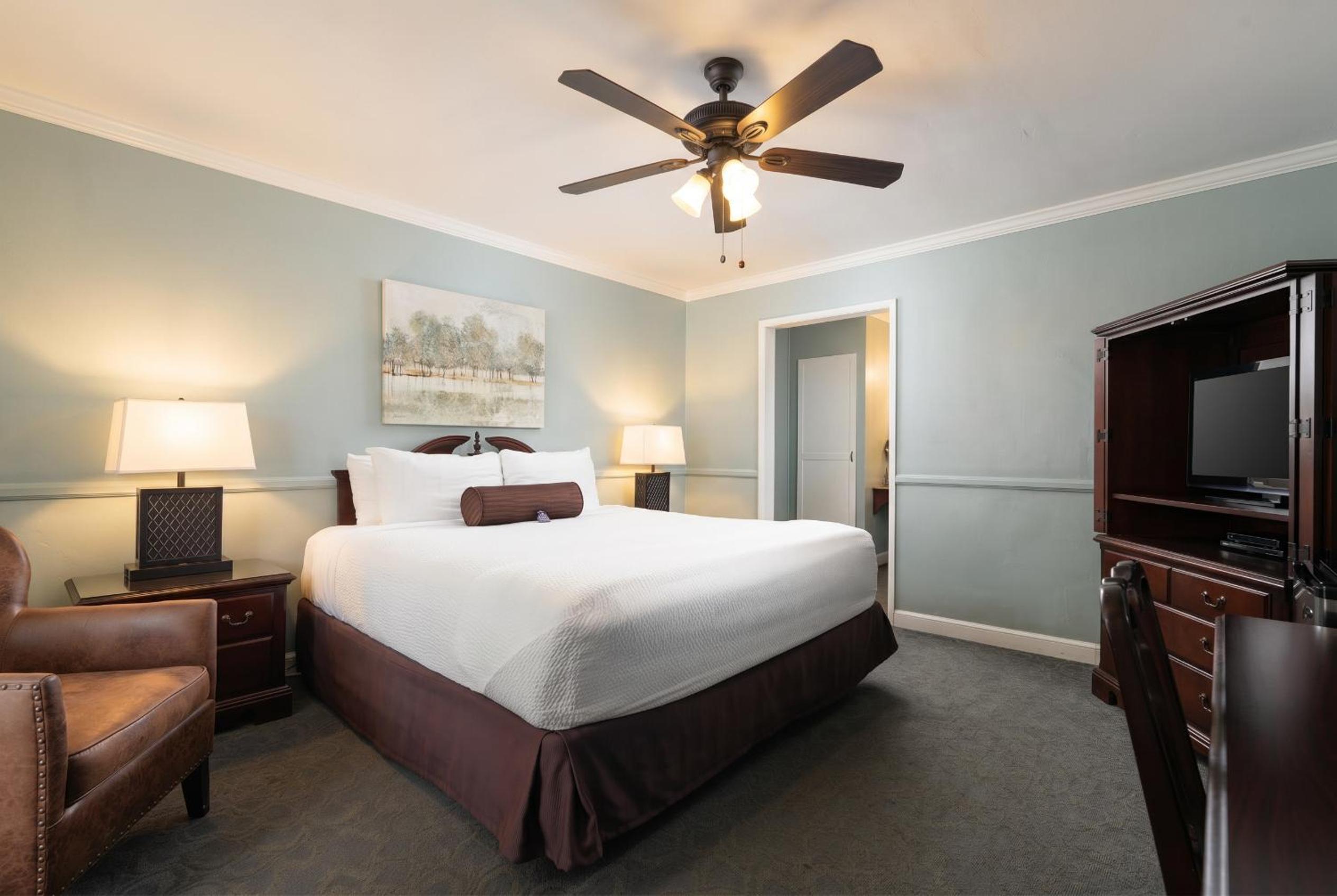 Lavender Deluxe Room photo 3