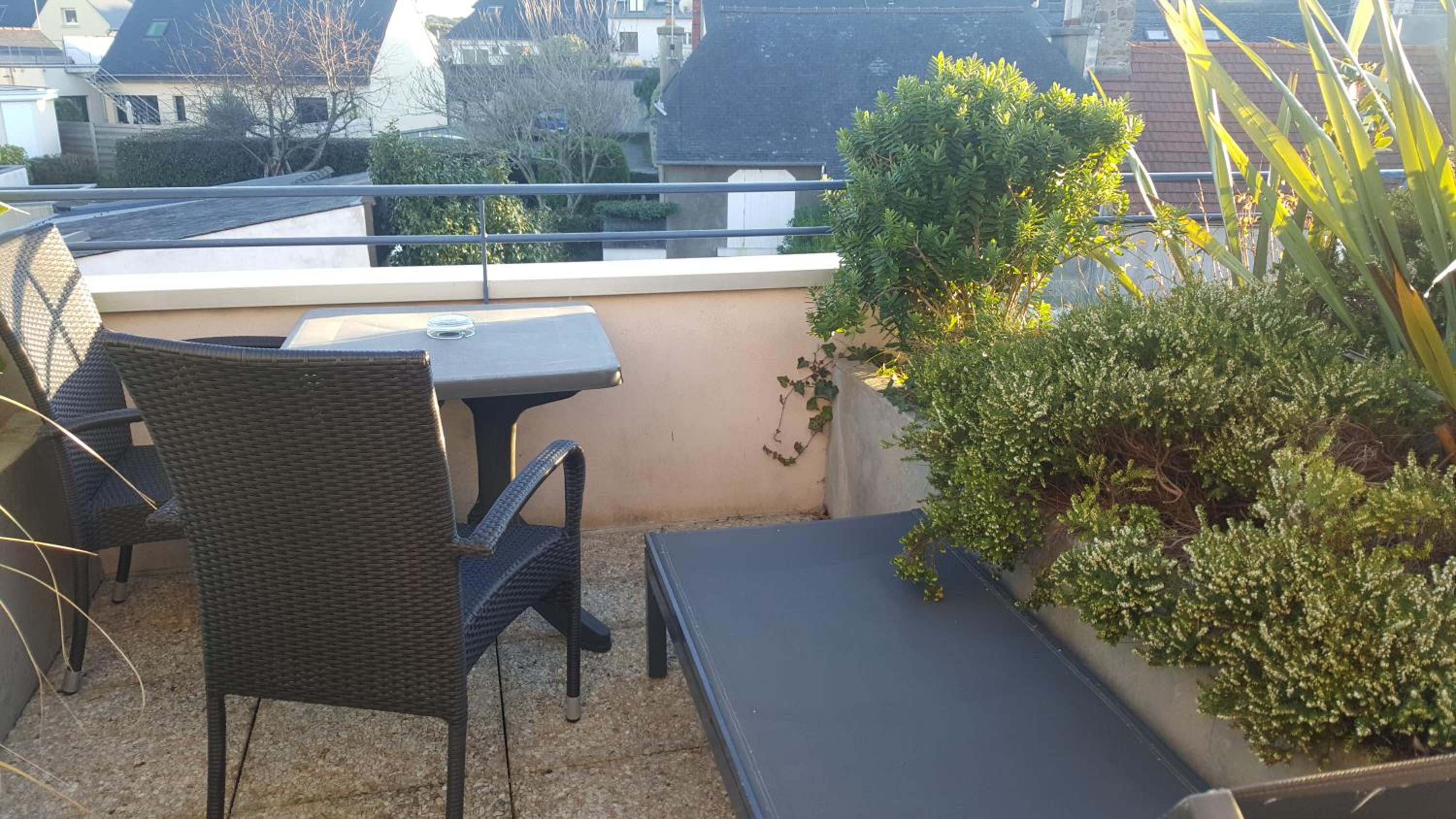 Superior Double or Twin Room with Village View - Photo 6