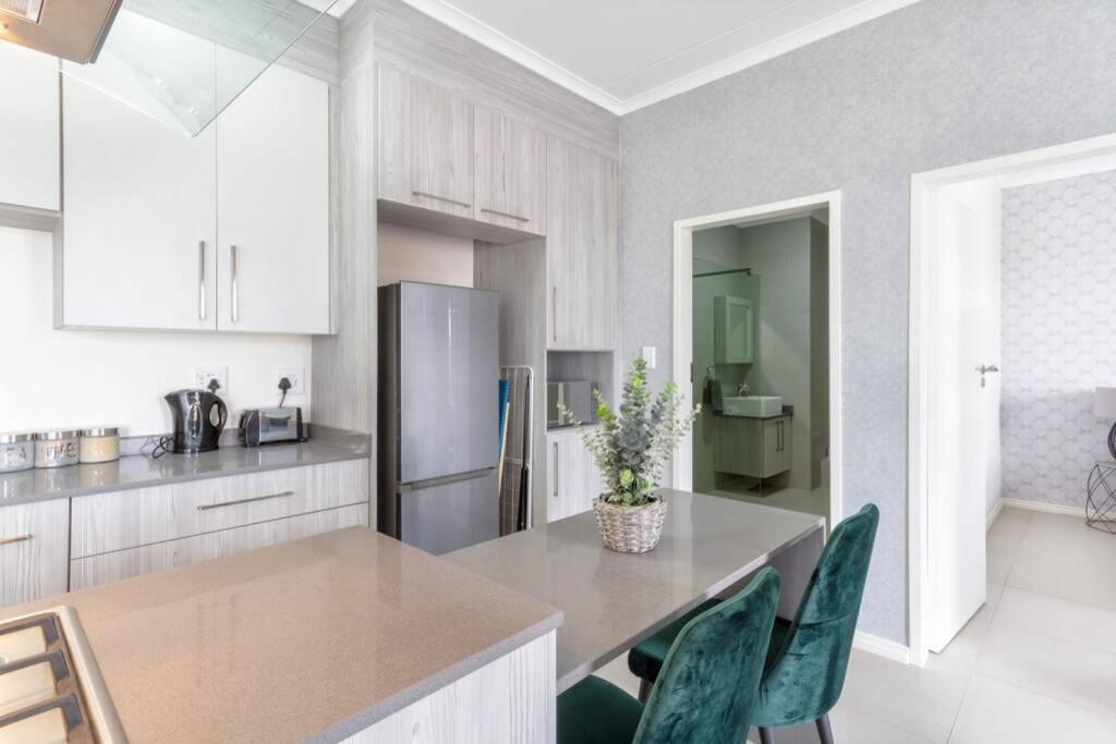 One-Bedroom Apartment - Photo 36