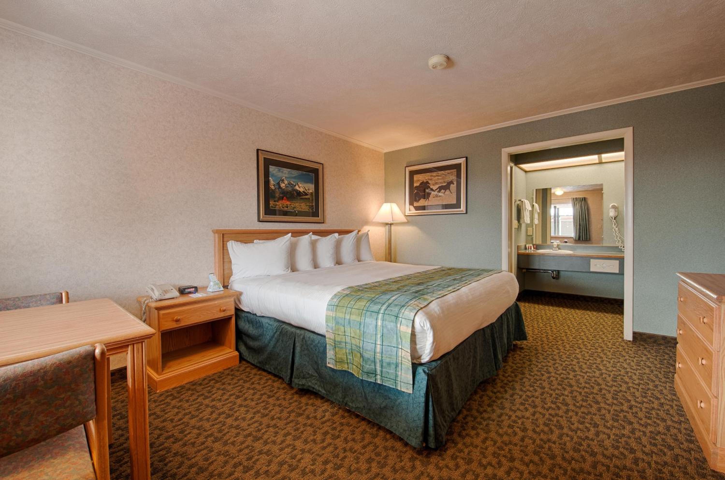 Queen Room - Photo 5