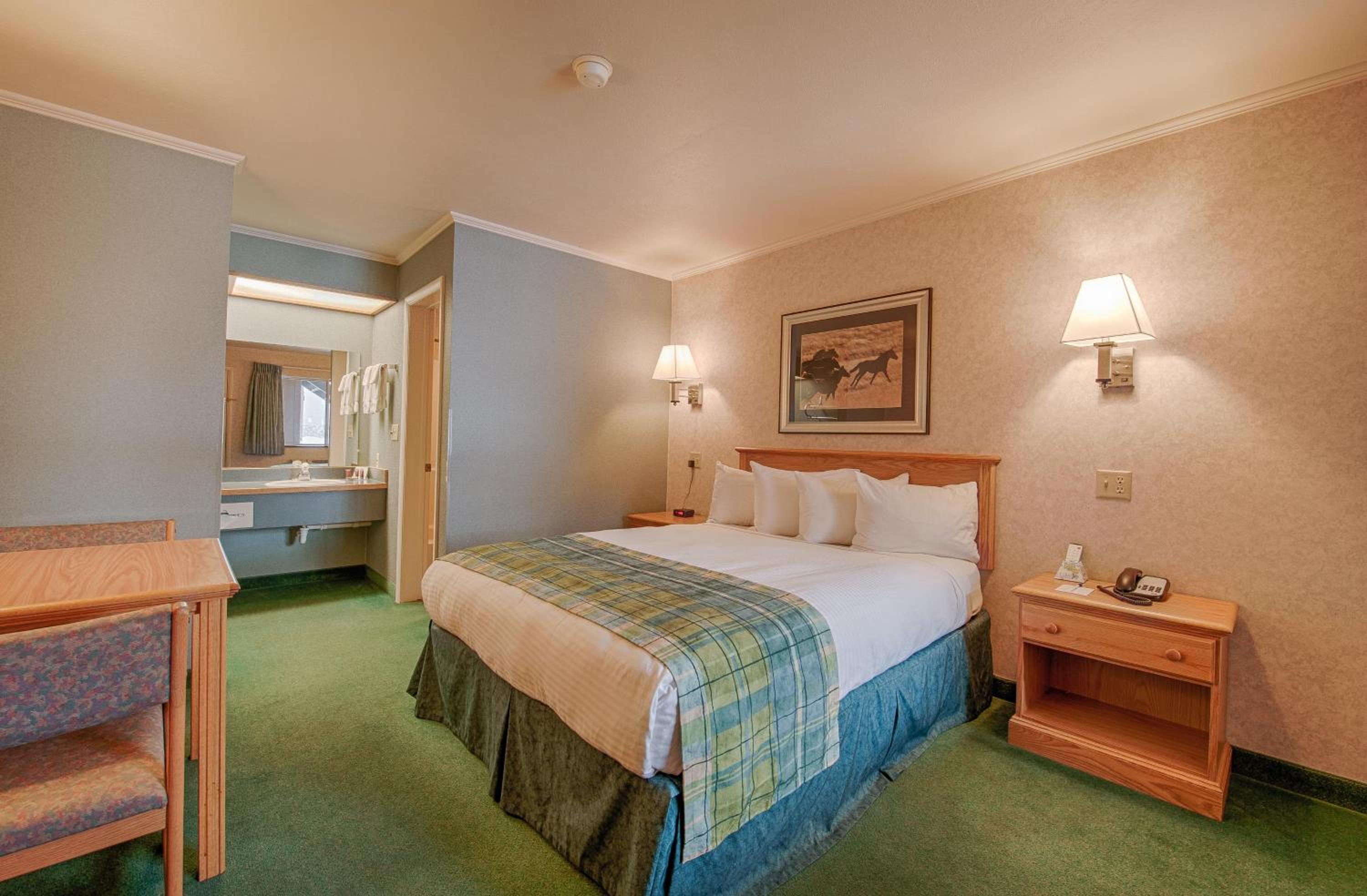 Queen Room - Photo 3