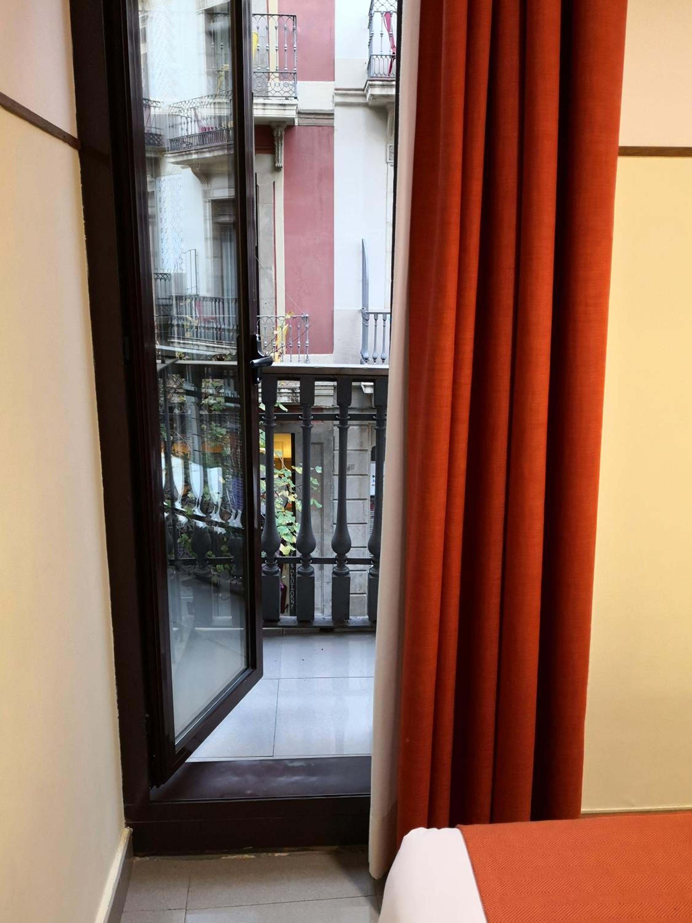 Basic Double Room with Balcony photo 2