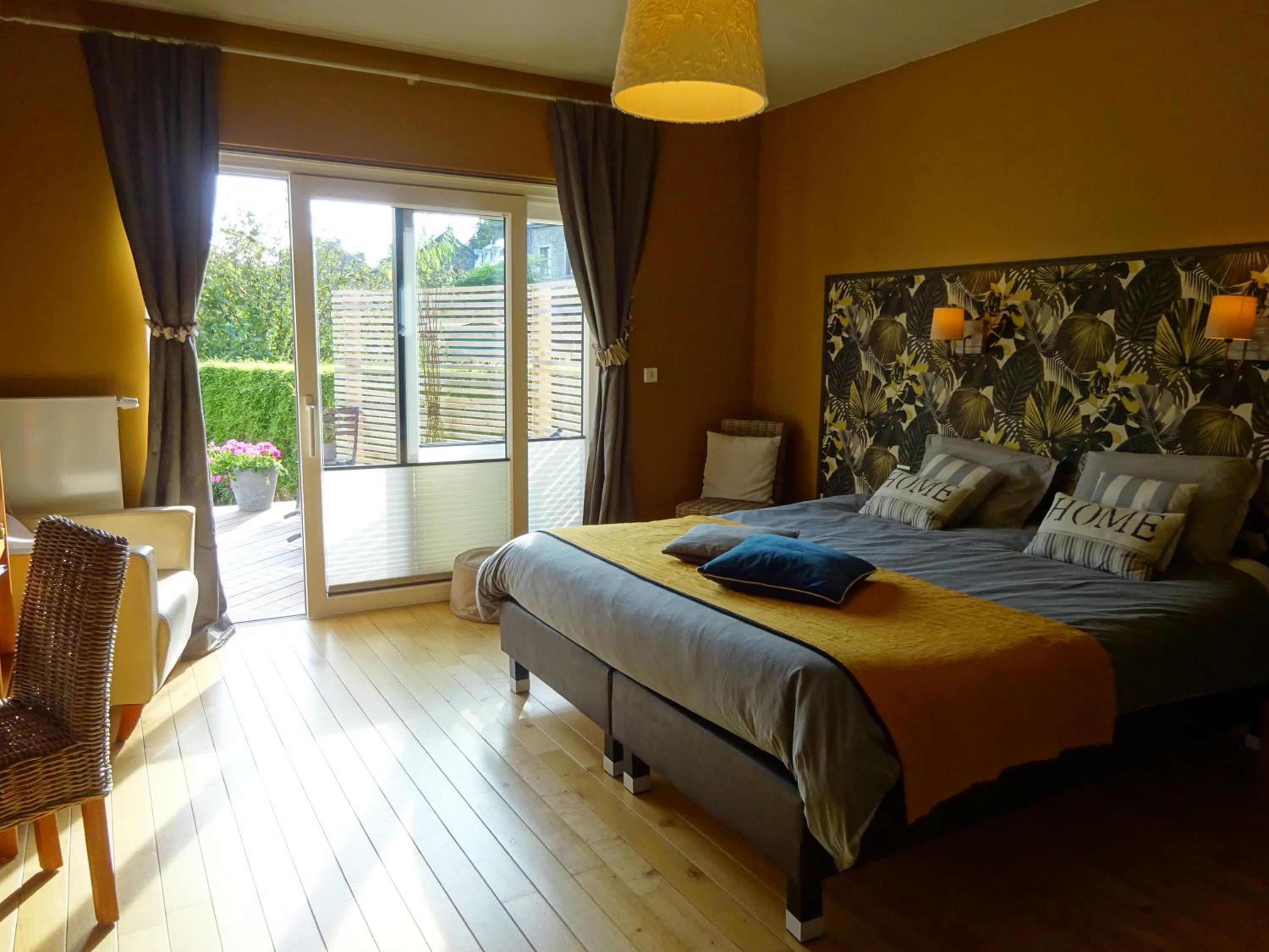 King Room with Garden View