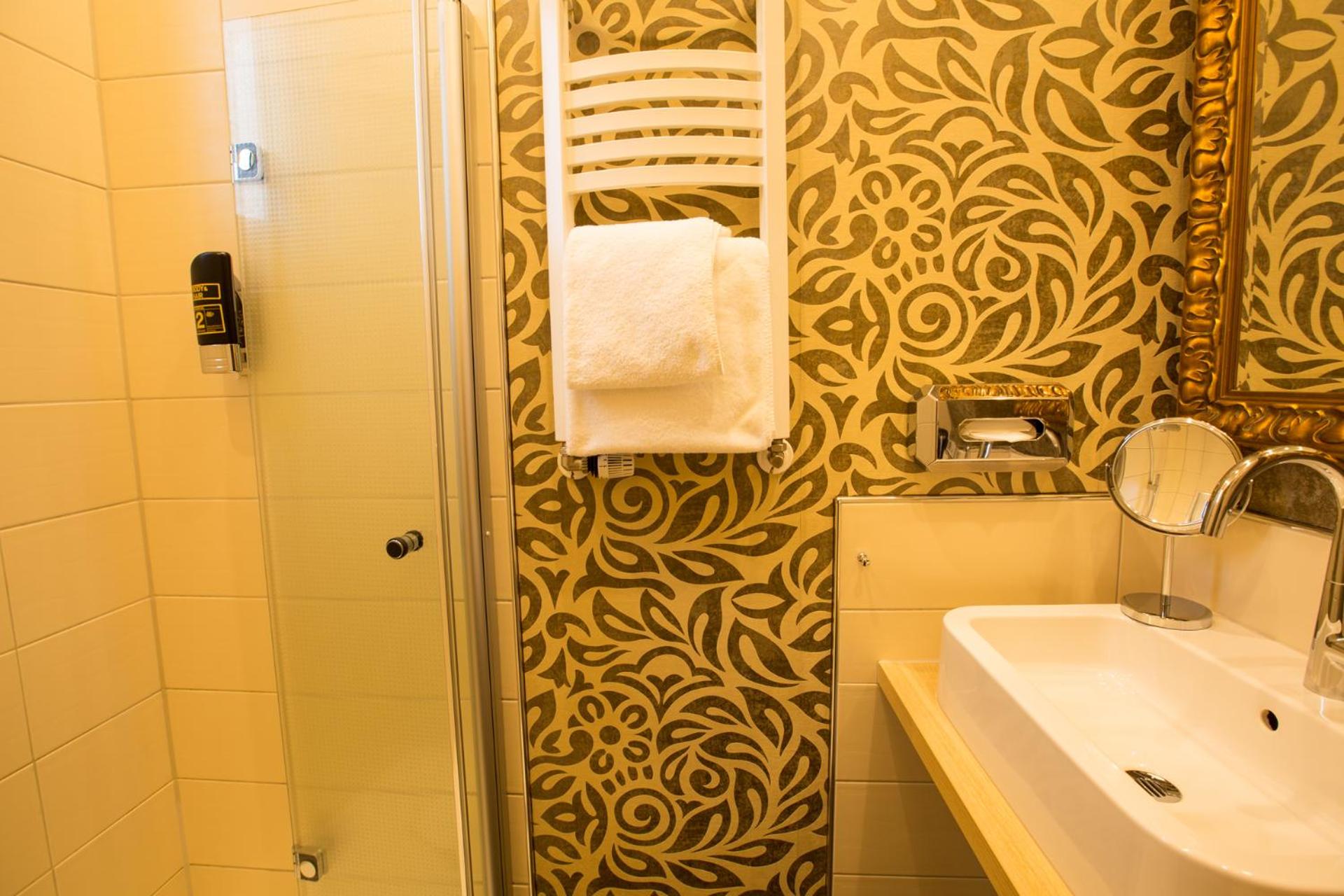 Economy Single Room