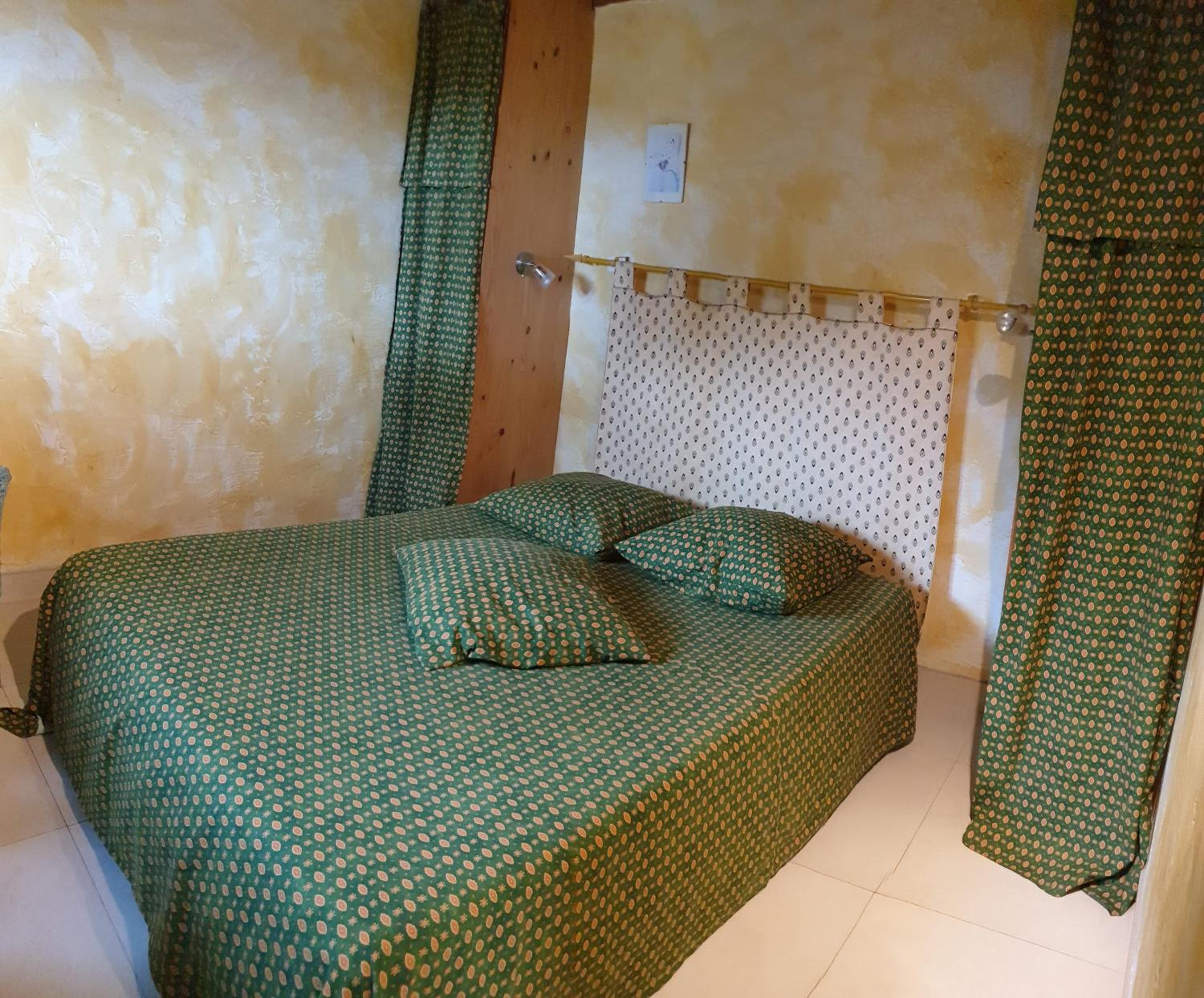Four-Bedroom House photo 2