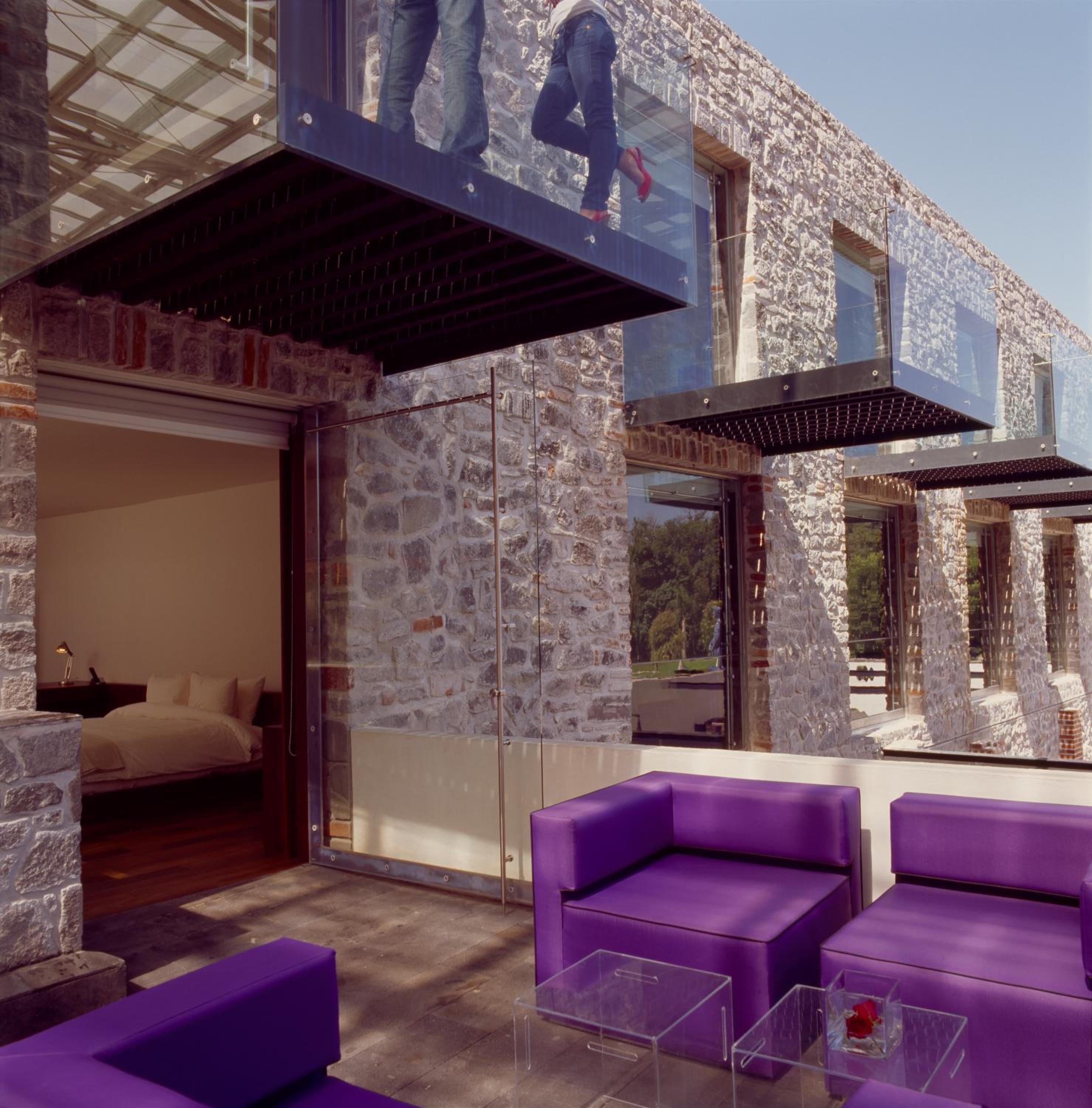 Suite with Balcony - Photo 4
