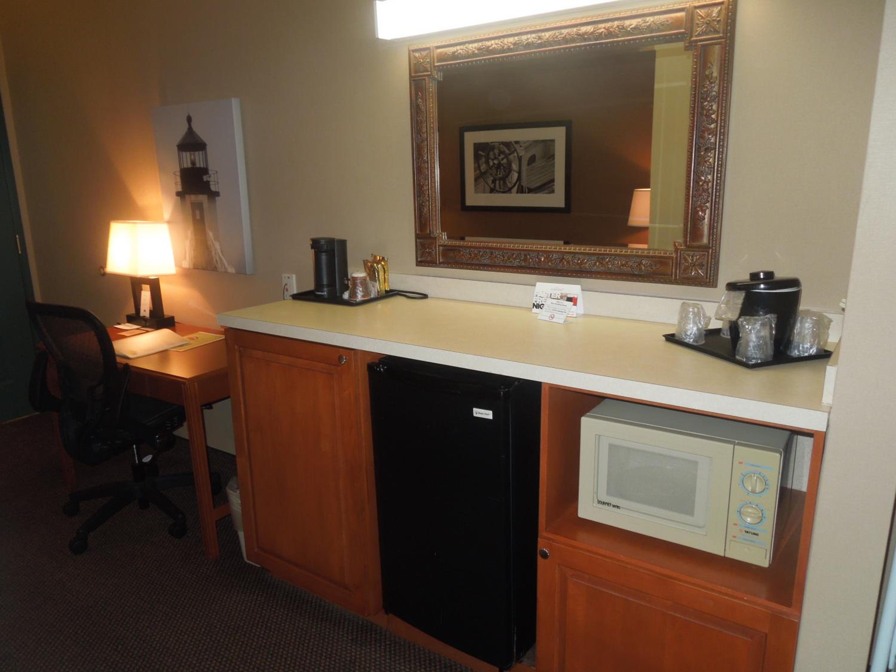 One-Bedroom King Suite - Non-Smoking - Photo 5