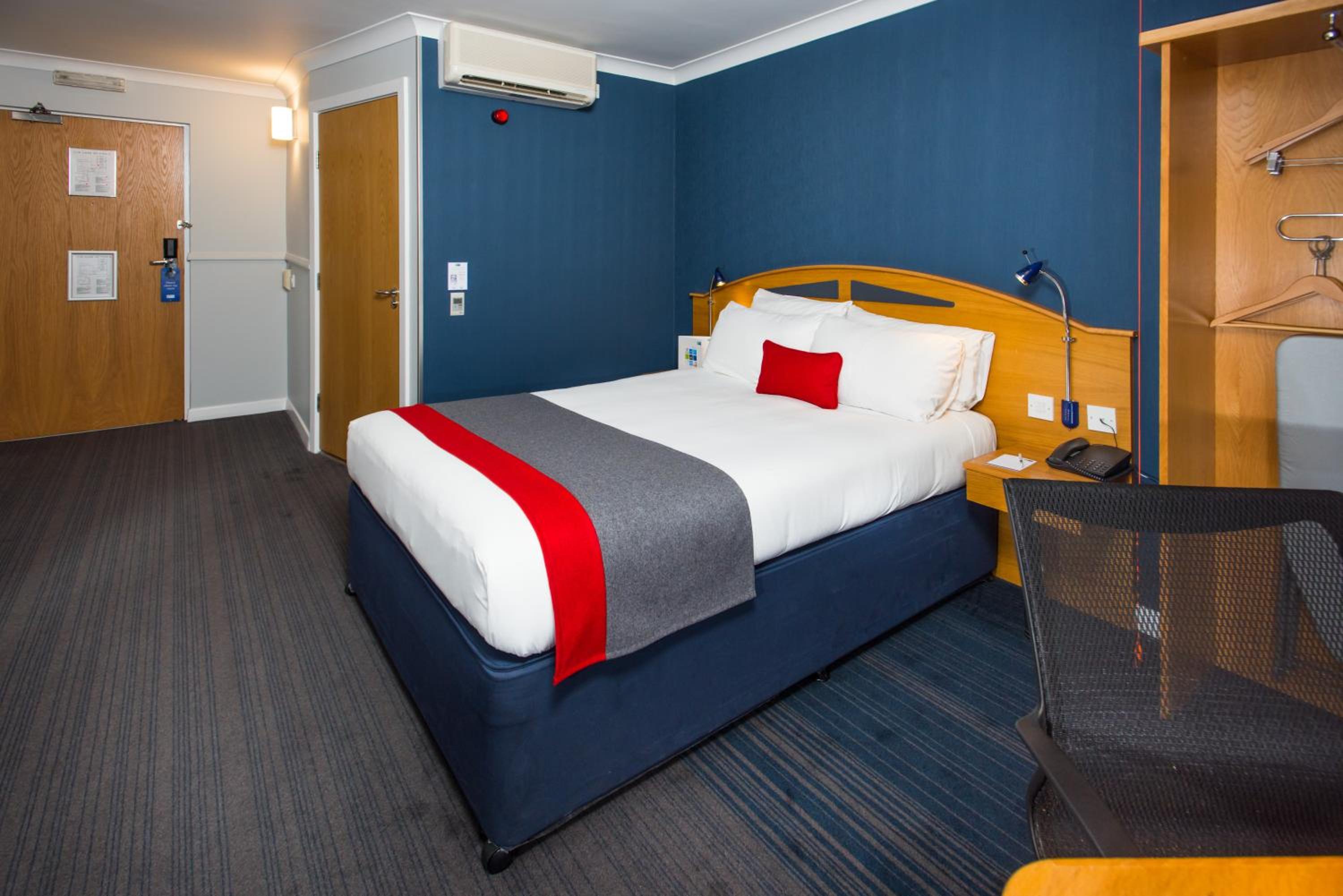 Double Room with Free Hot Breakfast - Accessible - Photo 2