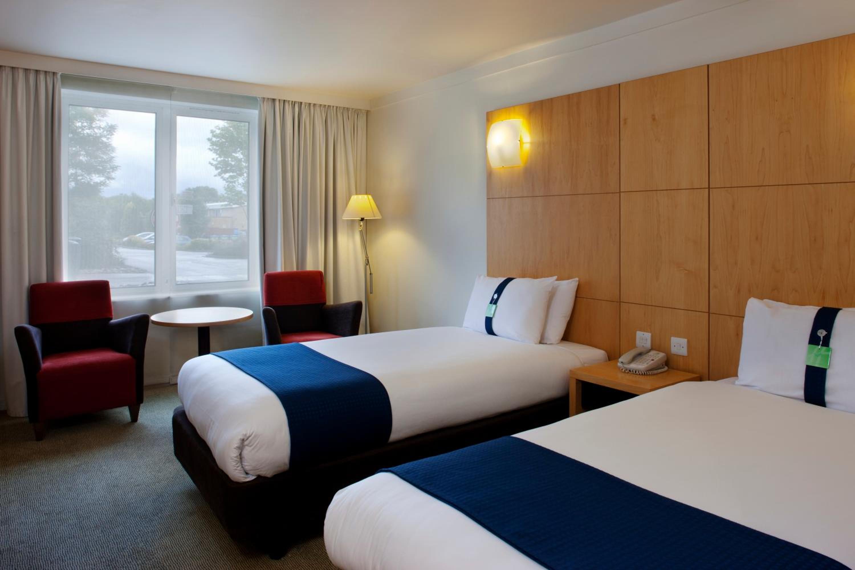 Standard Room with Two Single Beds - Photo 4