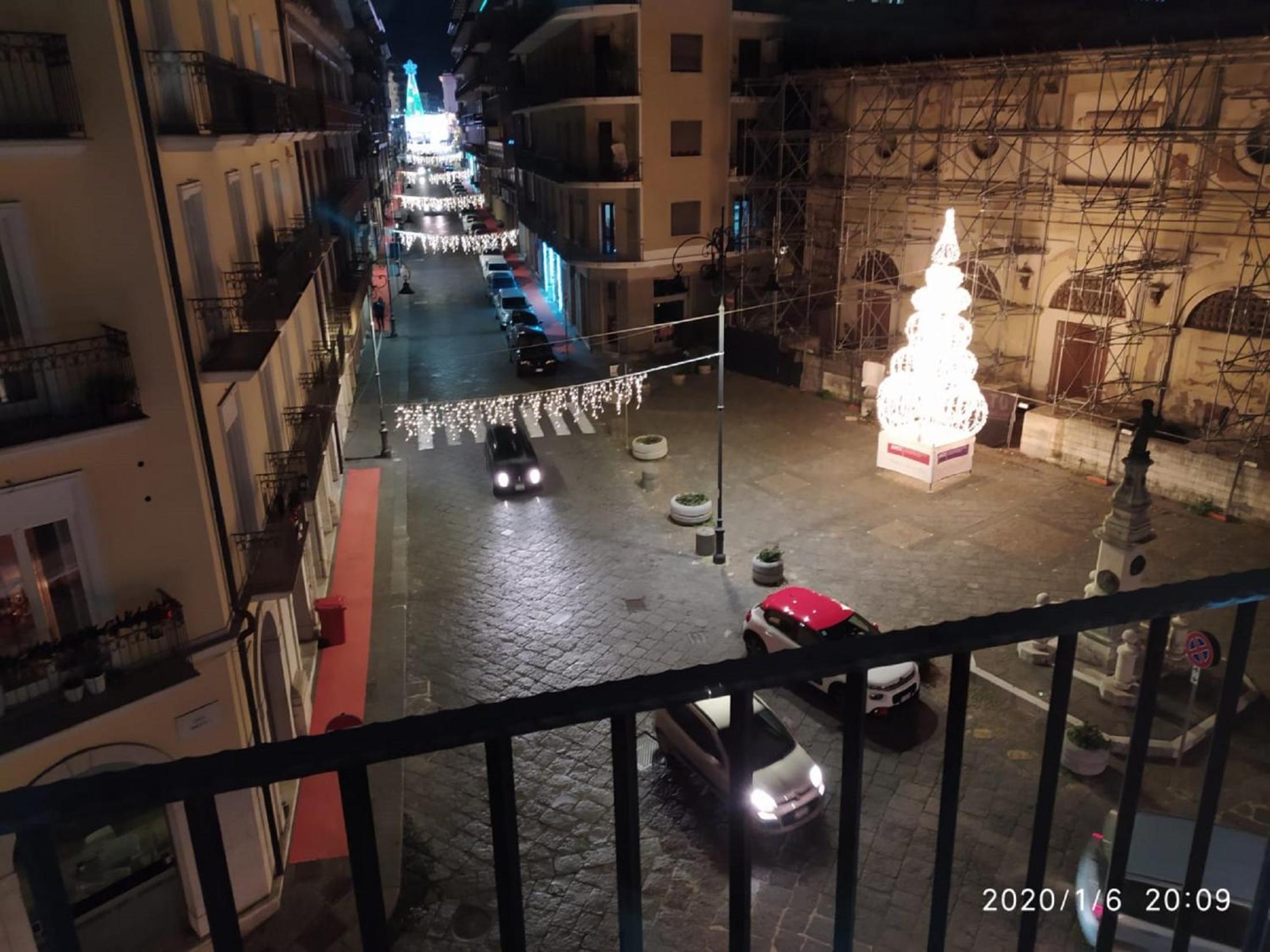 Double Room with Balcony - Photo 23