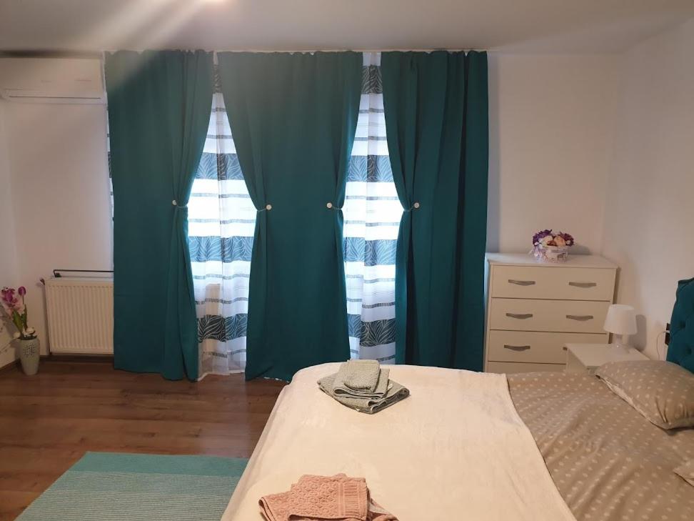 One-Bedroom Apartment - Photo 19