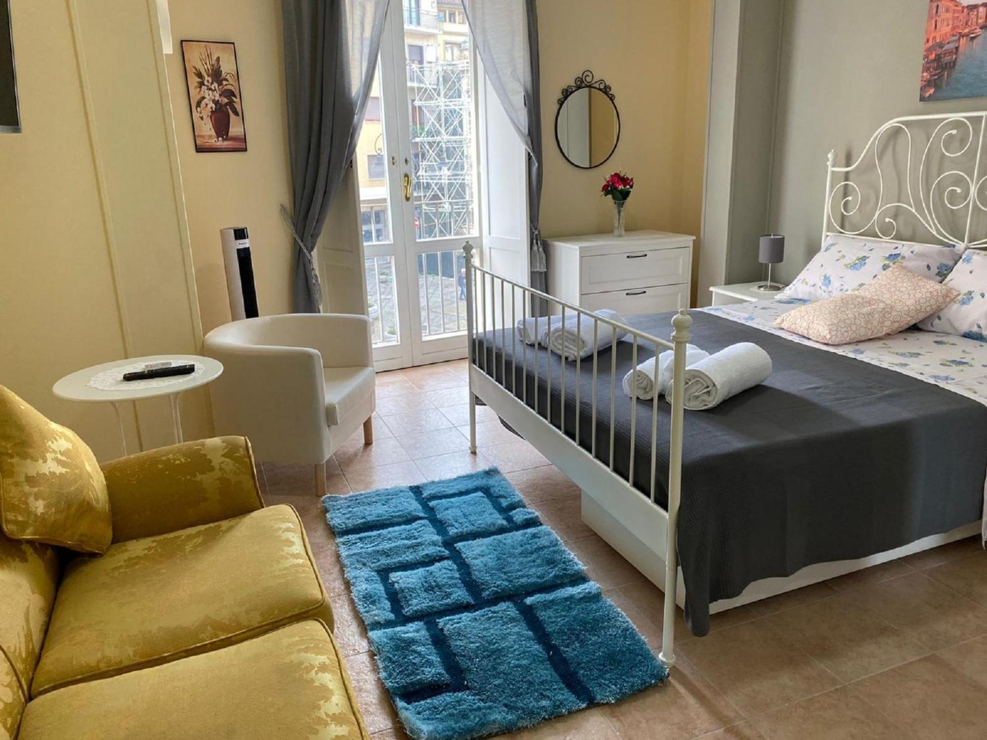 Double Room with Balcony - Photo 59