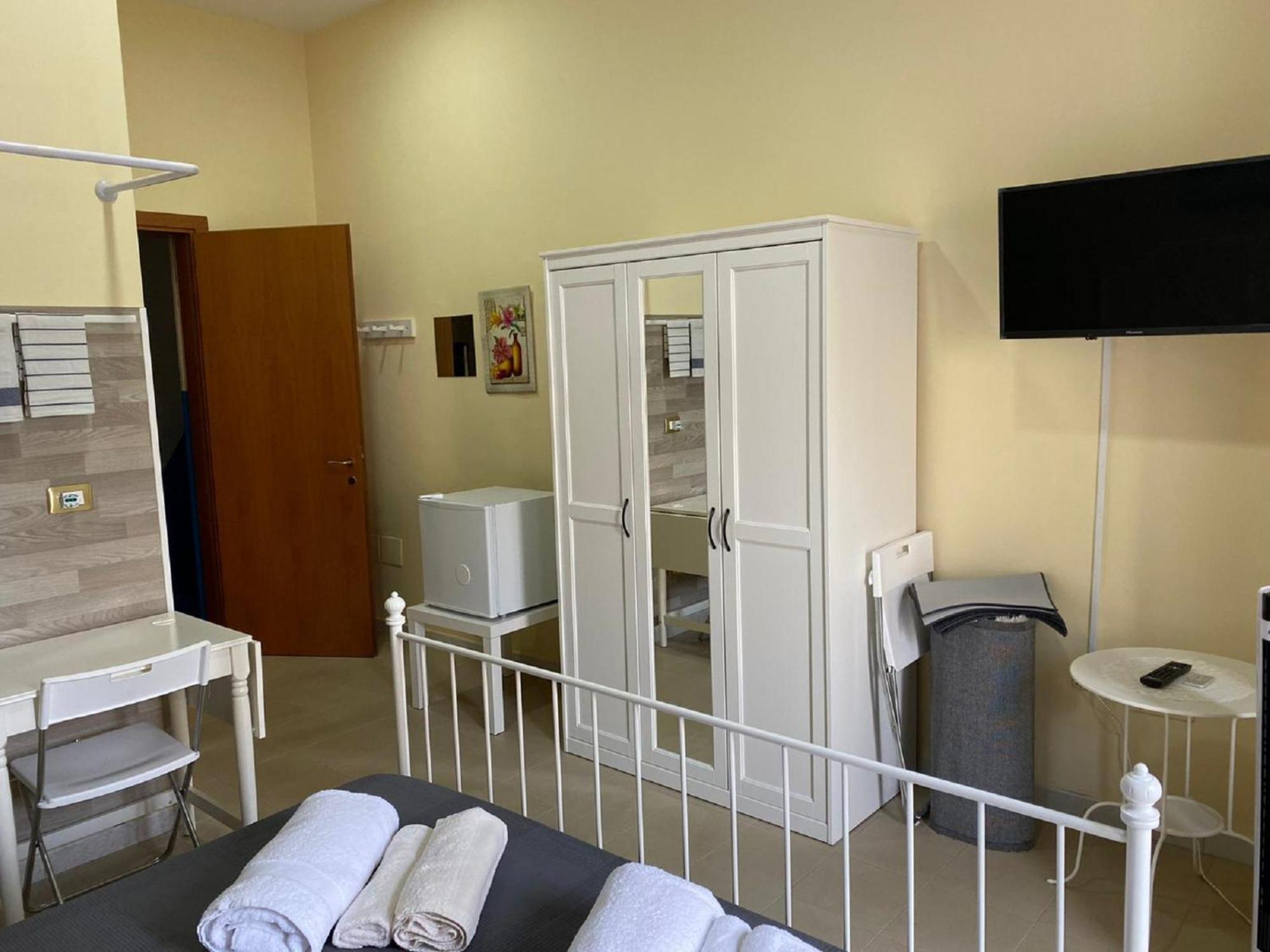 Double Room with Balcony - Photo 60