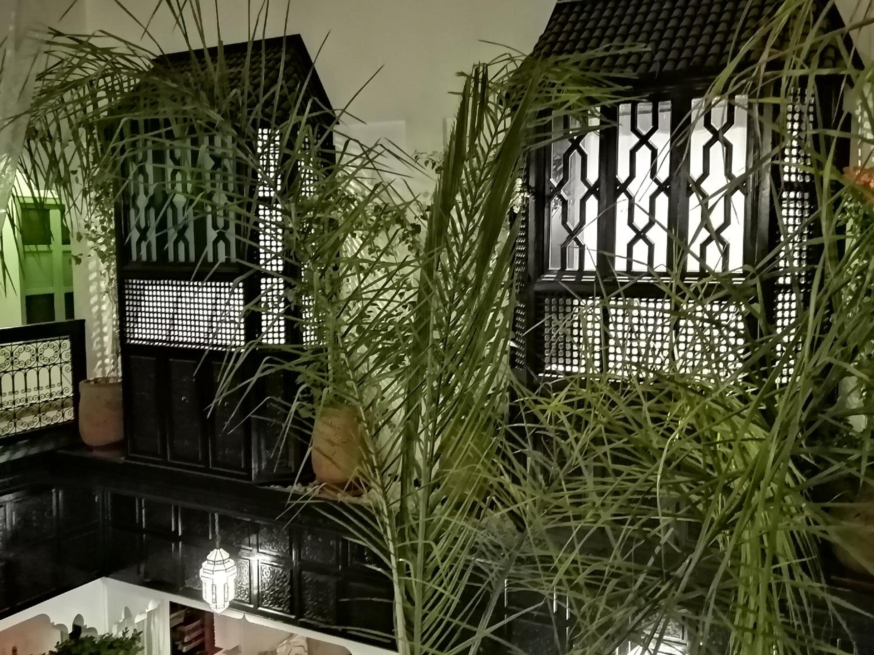 Double Room with Balcony - Photo 17