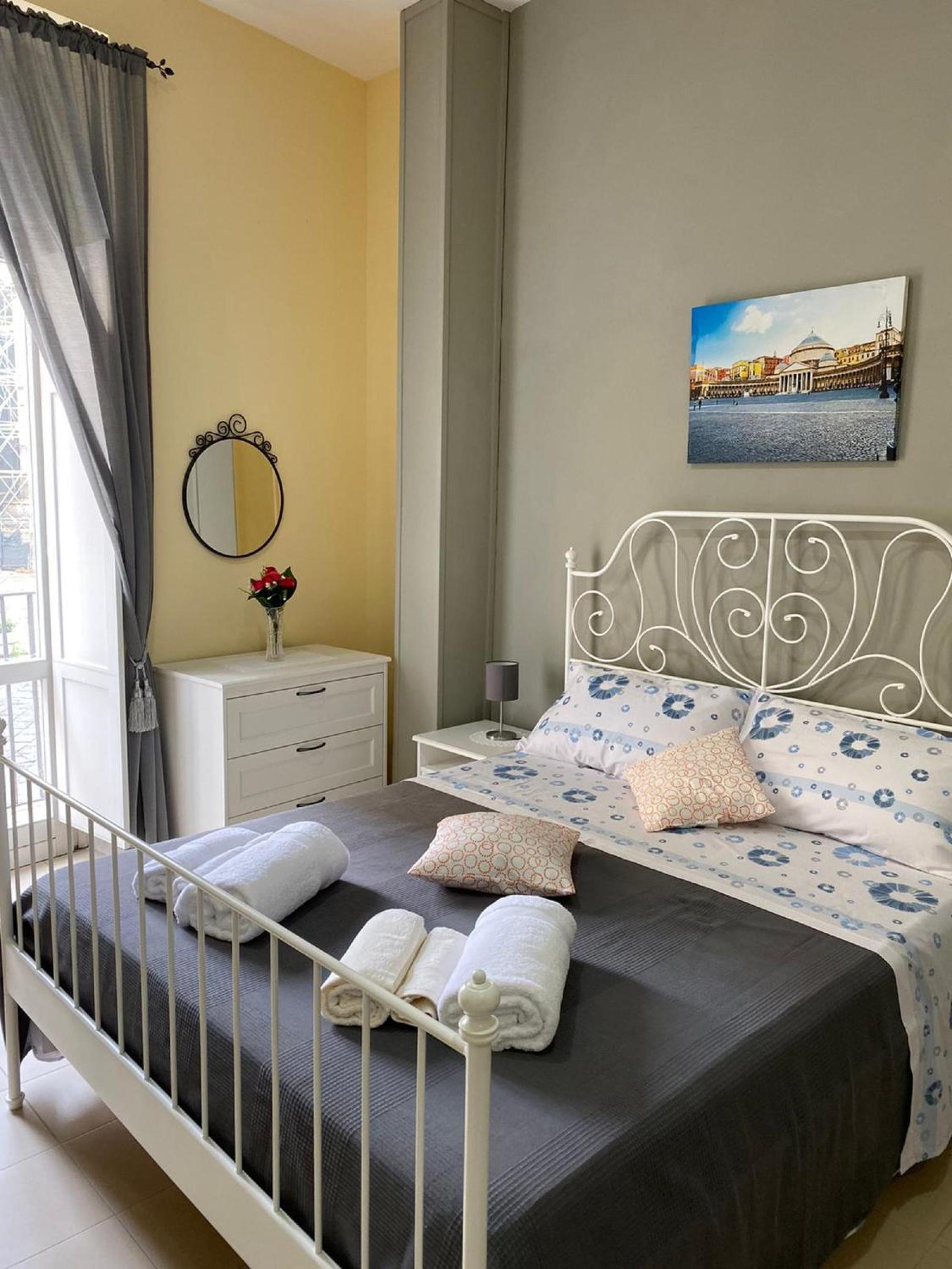 Double Room with Balcony - Photo 45