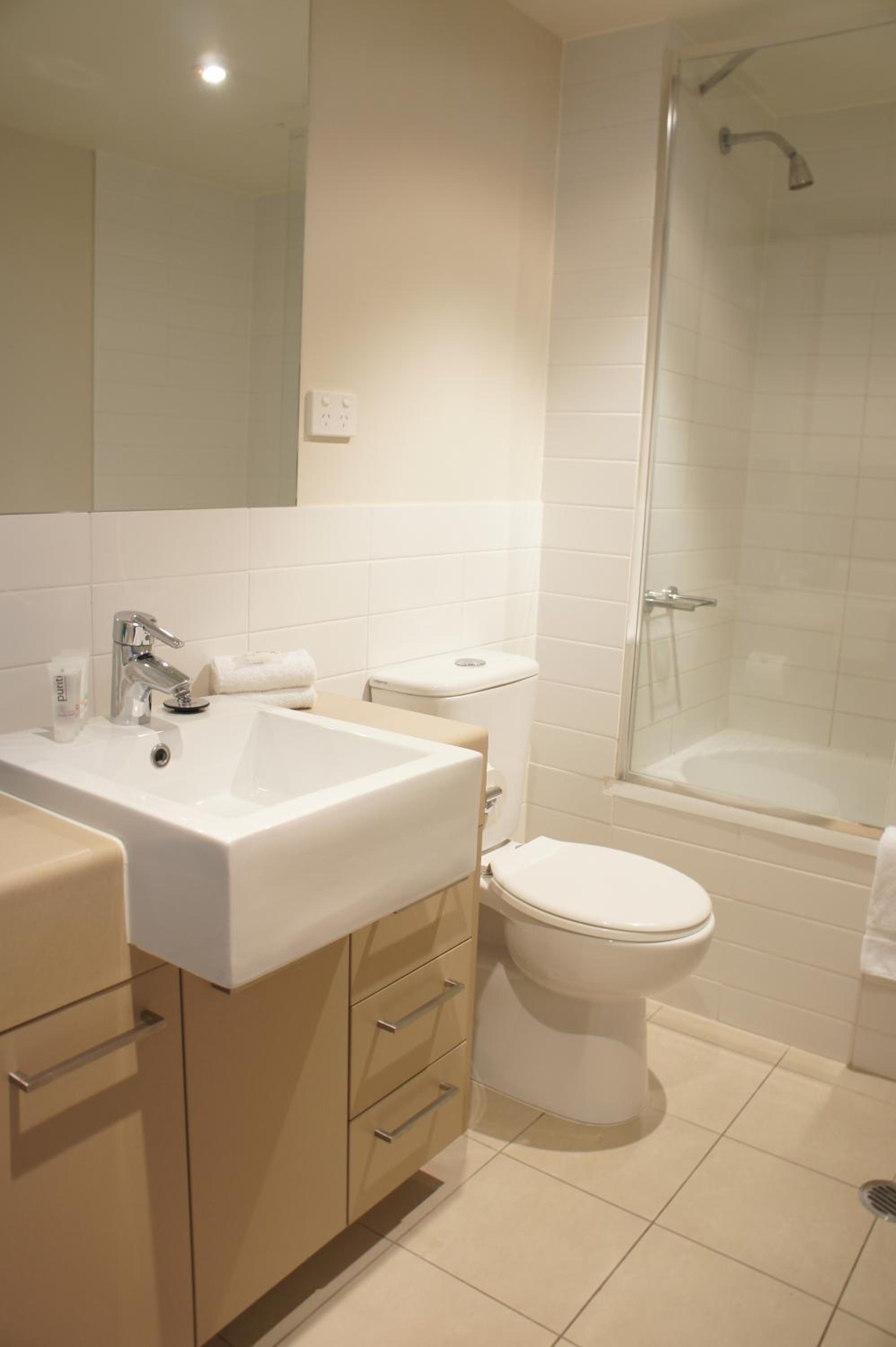 One-Bedroom Apartment - Photo 13