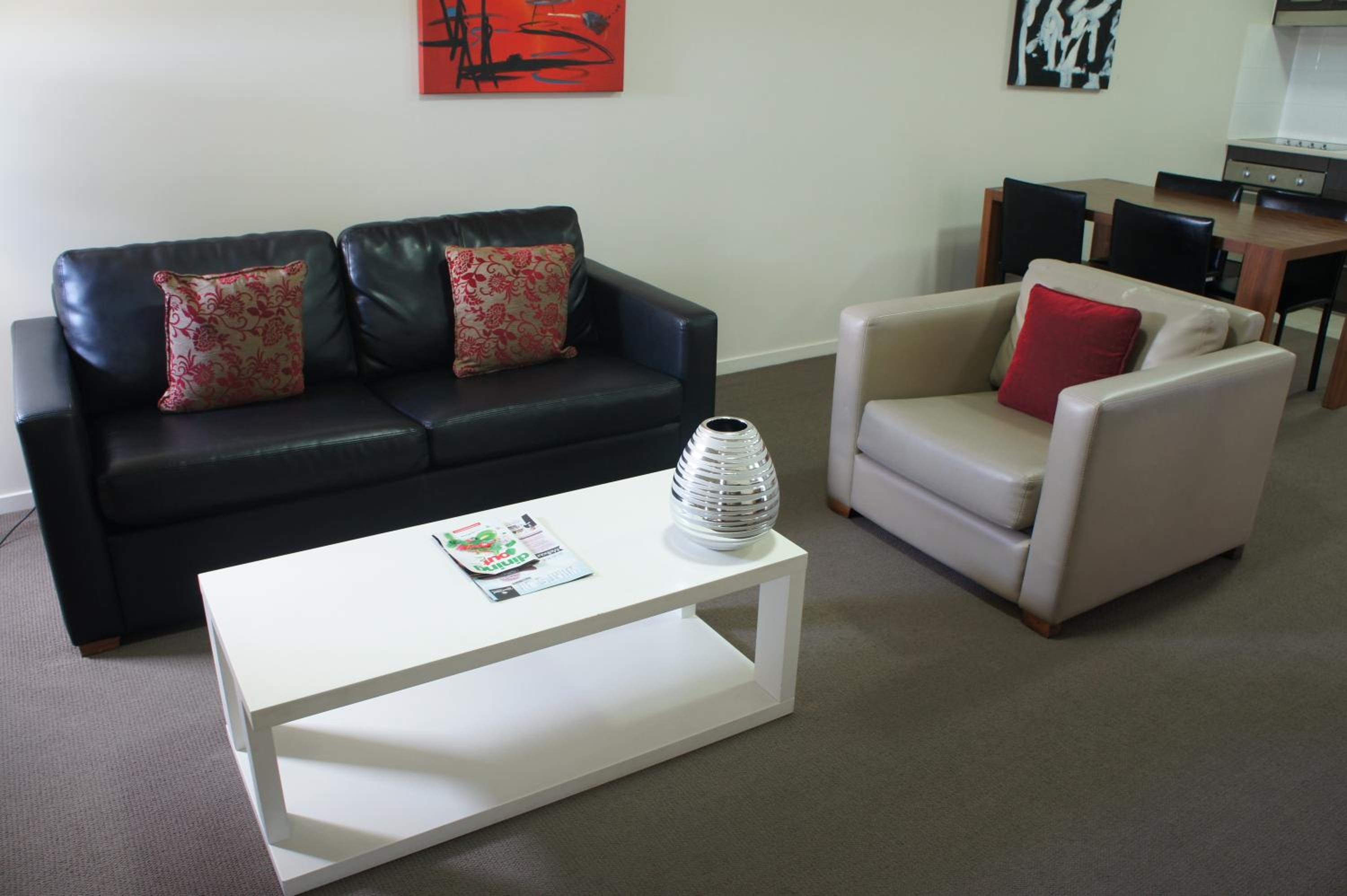 One-Bedroom Apartment - Photo 10