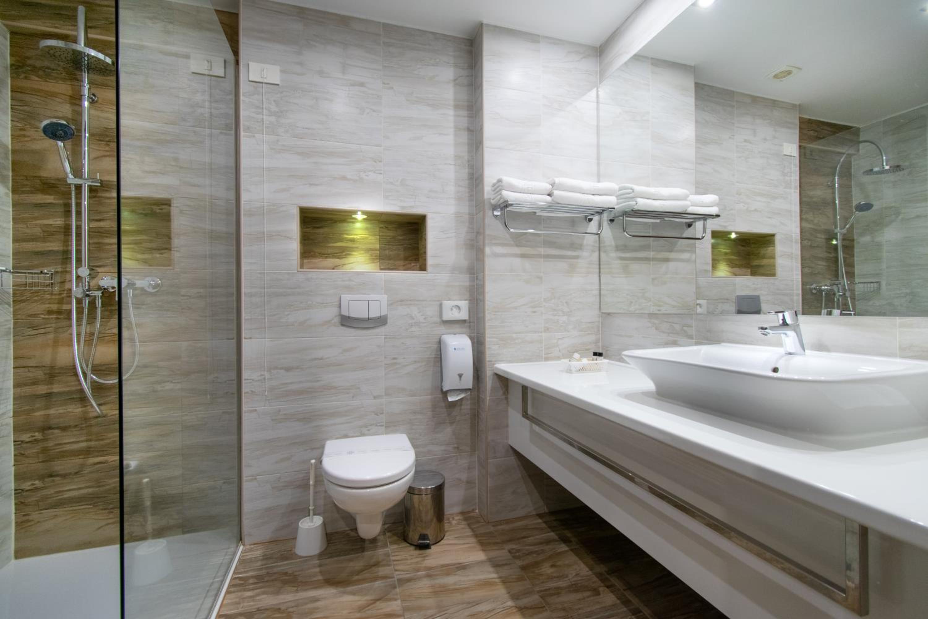 Two-Bedroom Suite photo 2