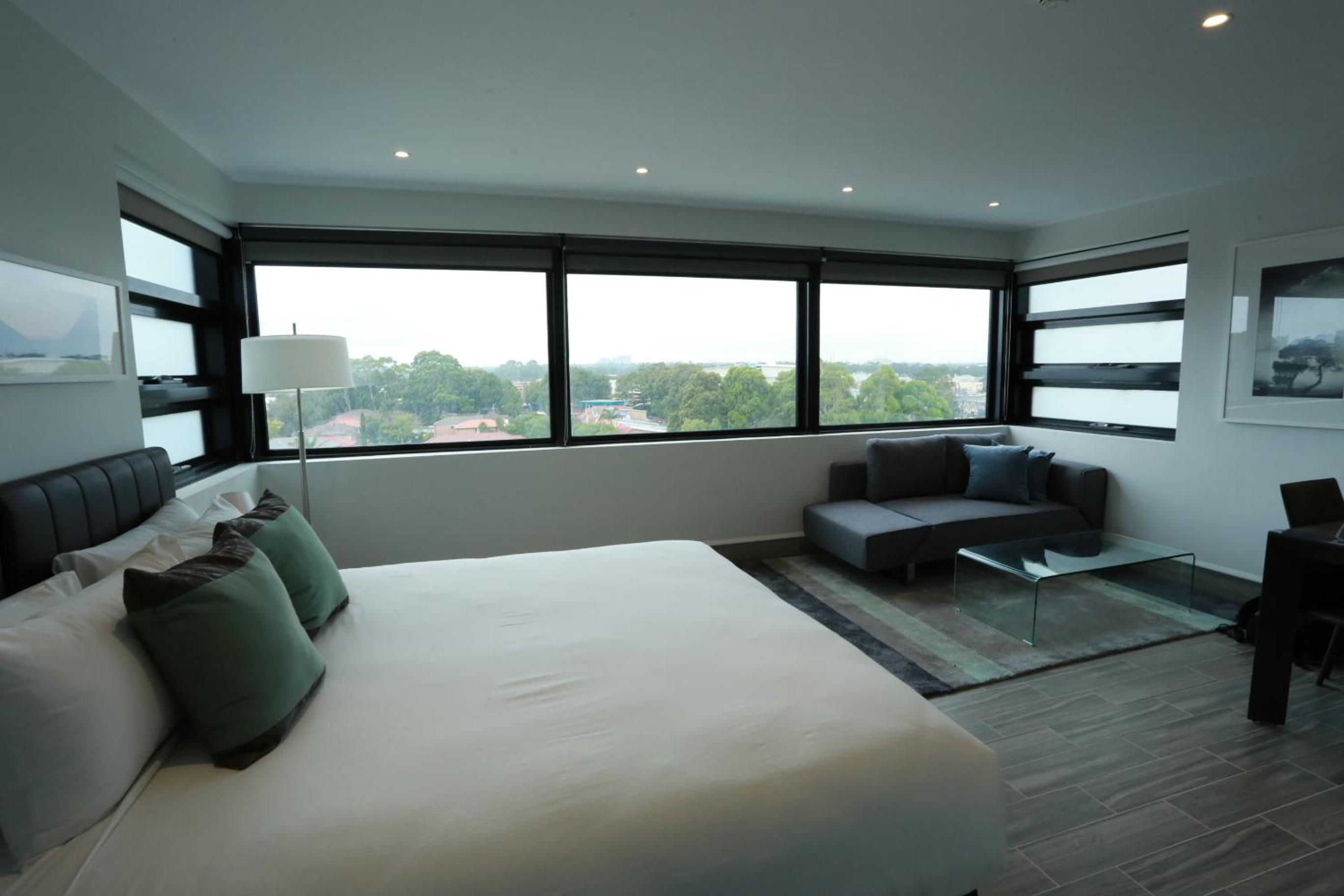 Studio Panoramic Suite