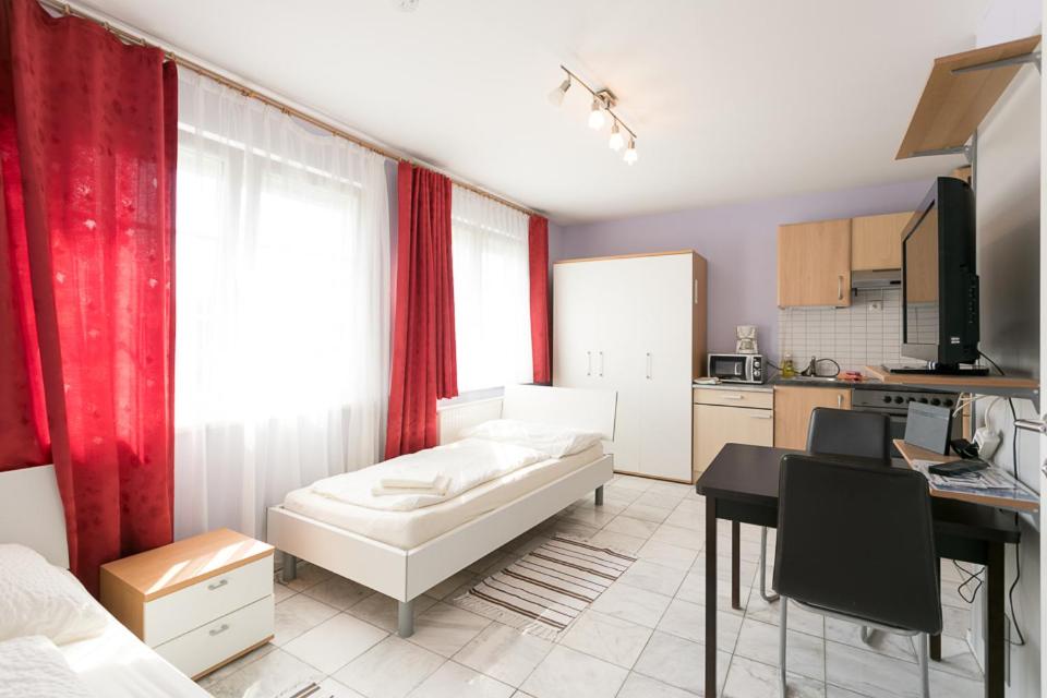 Studio Apartment