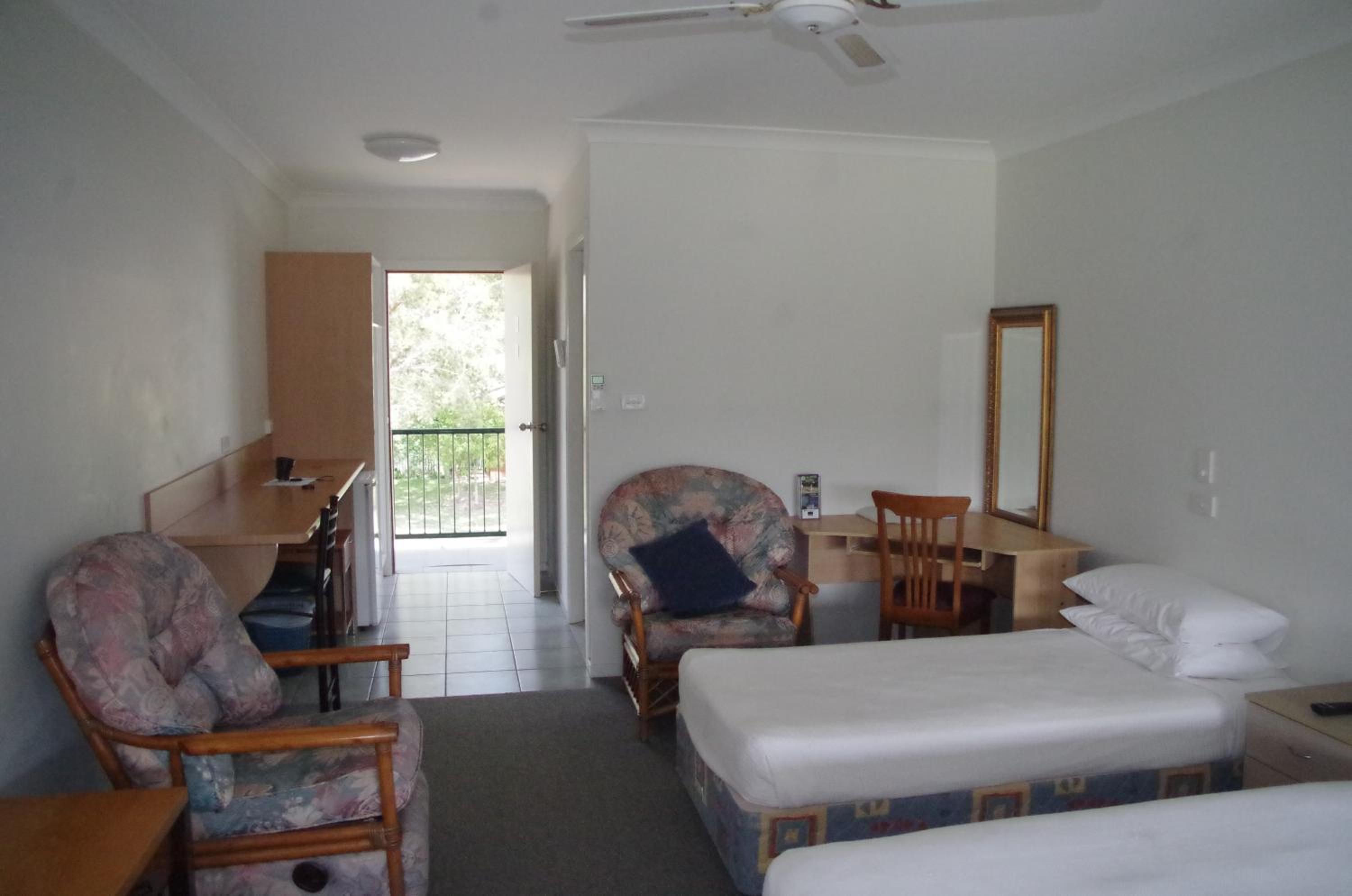 Family Room with Balcony photo 2