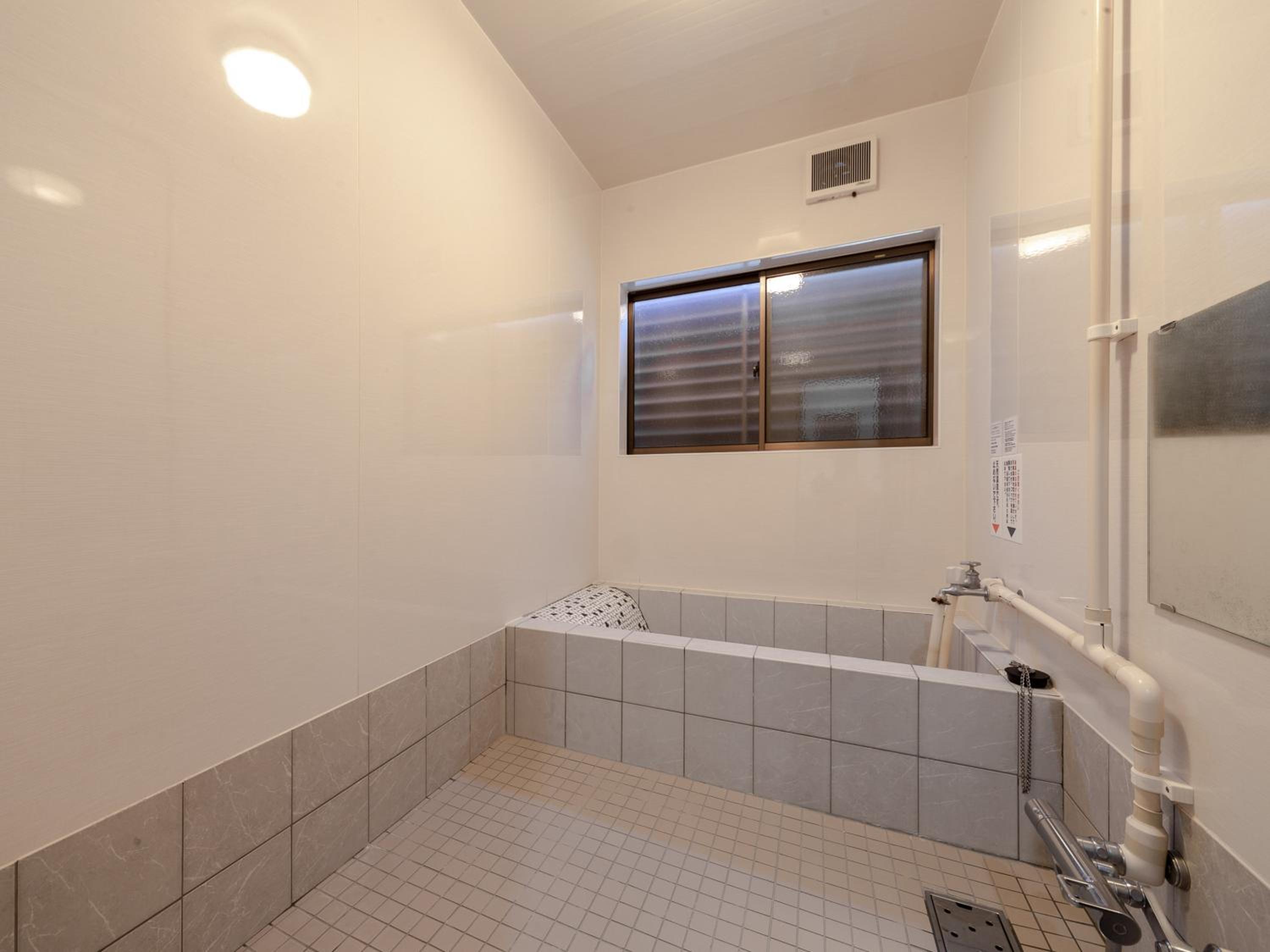 Japanese-Style Twin Room - Annex - Smoking - Photo 4
