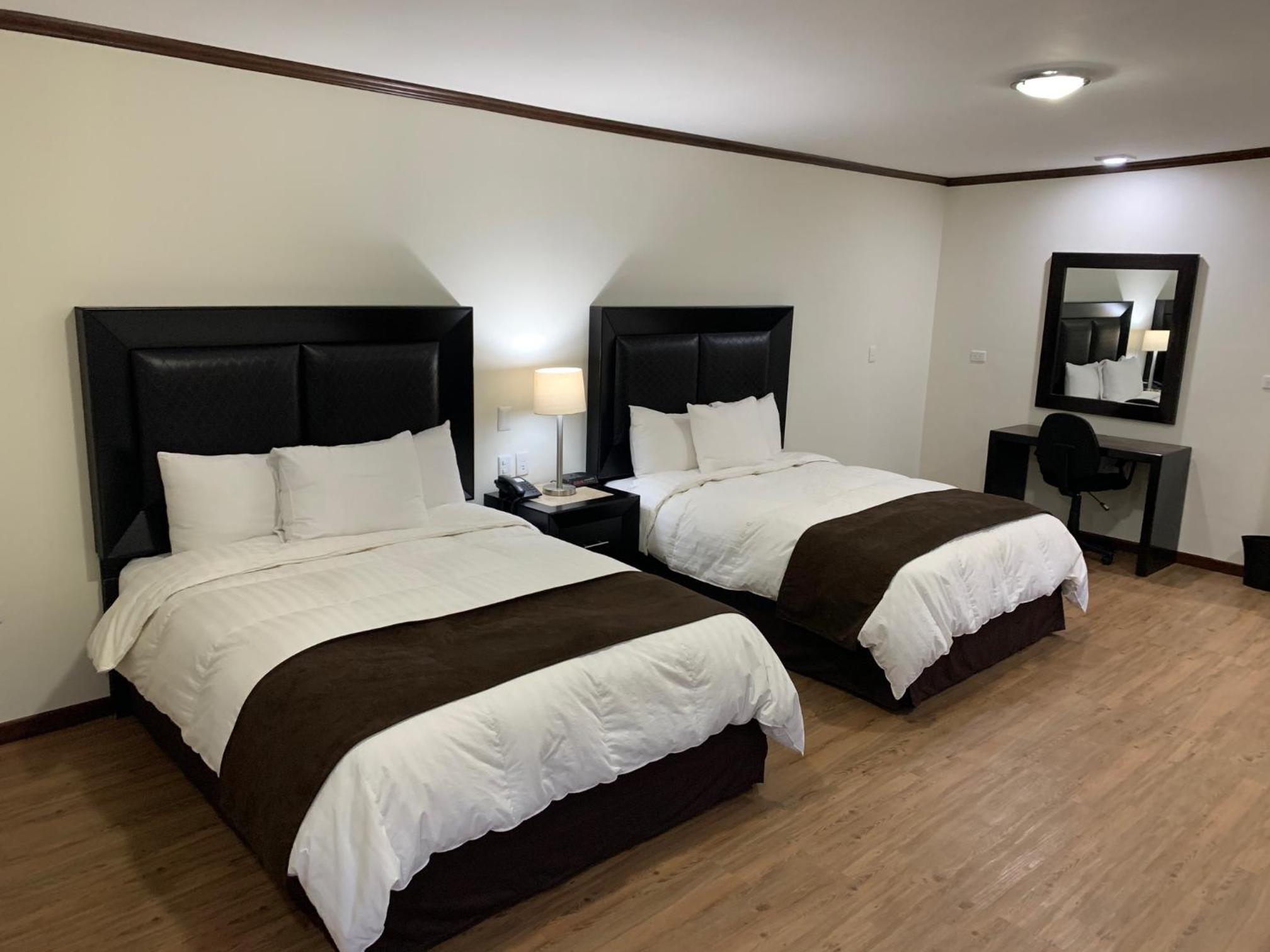 Standard Double Suite