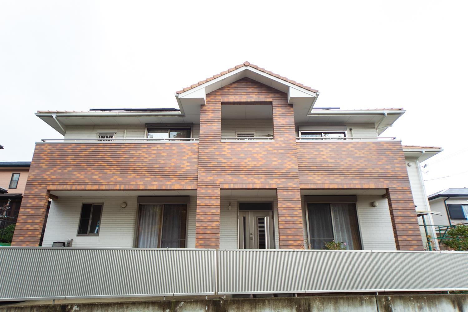 Three-Bedroom House - Photo 7