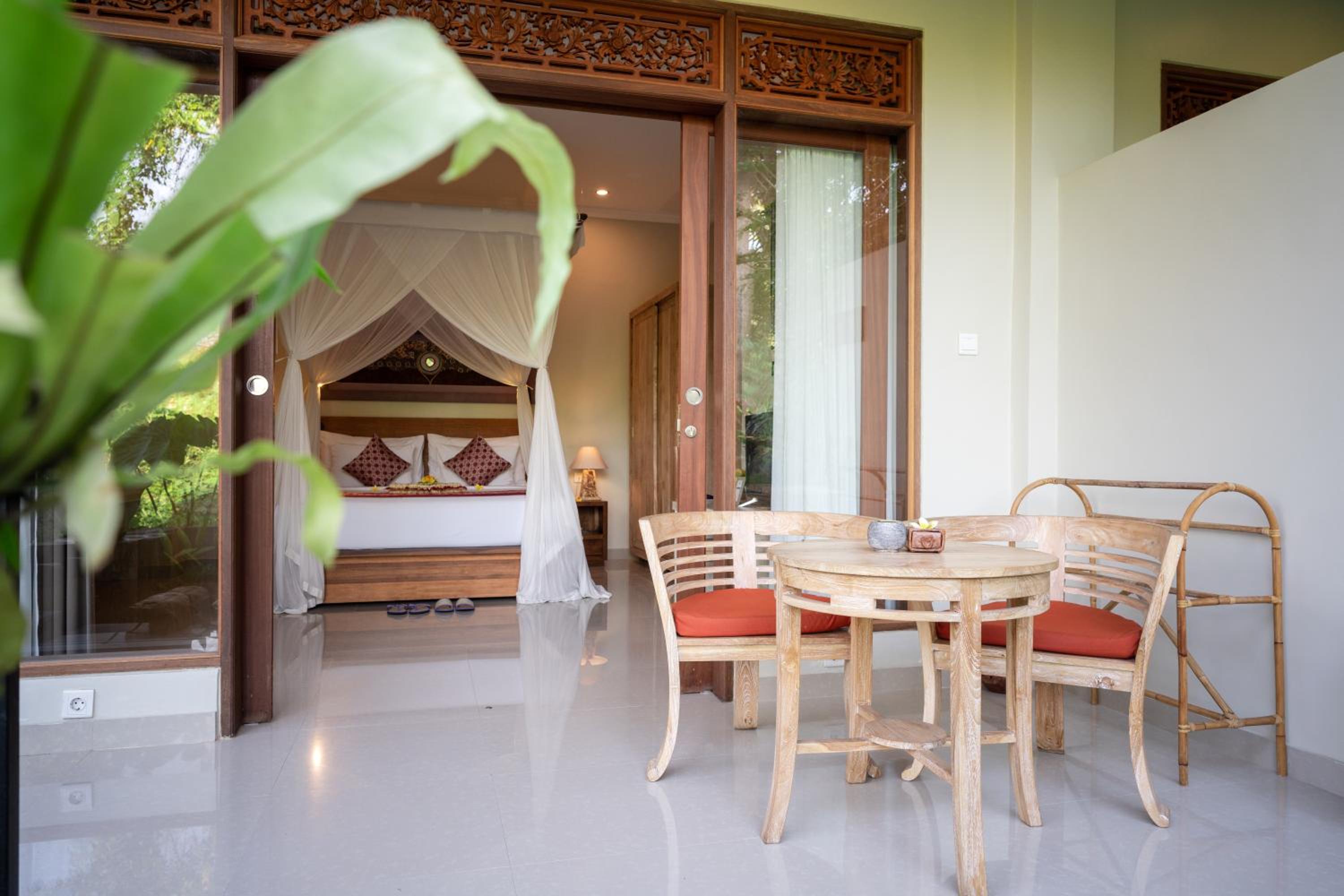 Suite - Photo 6