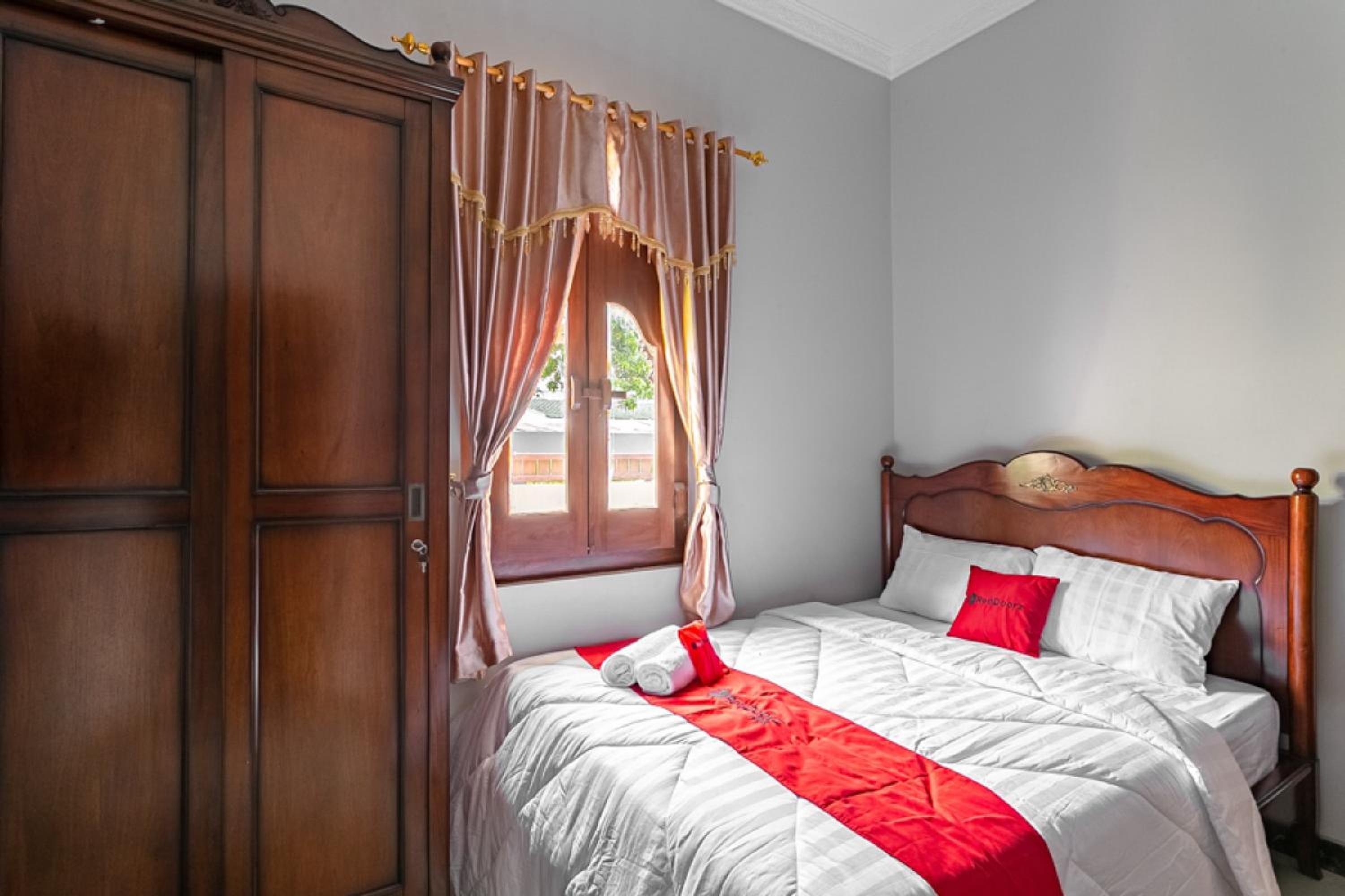 Standard Double Room - Photo 1