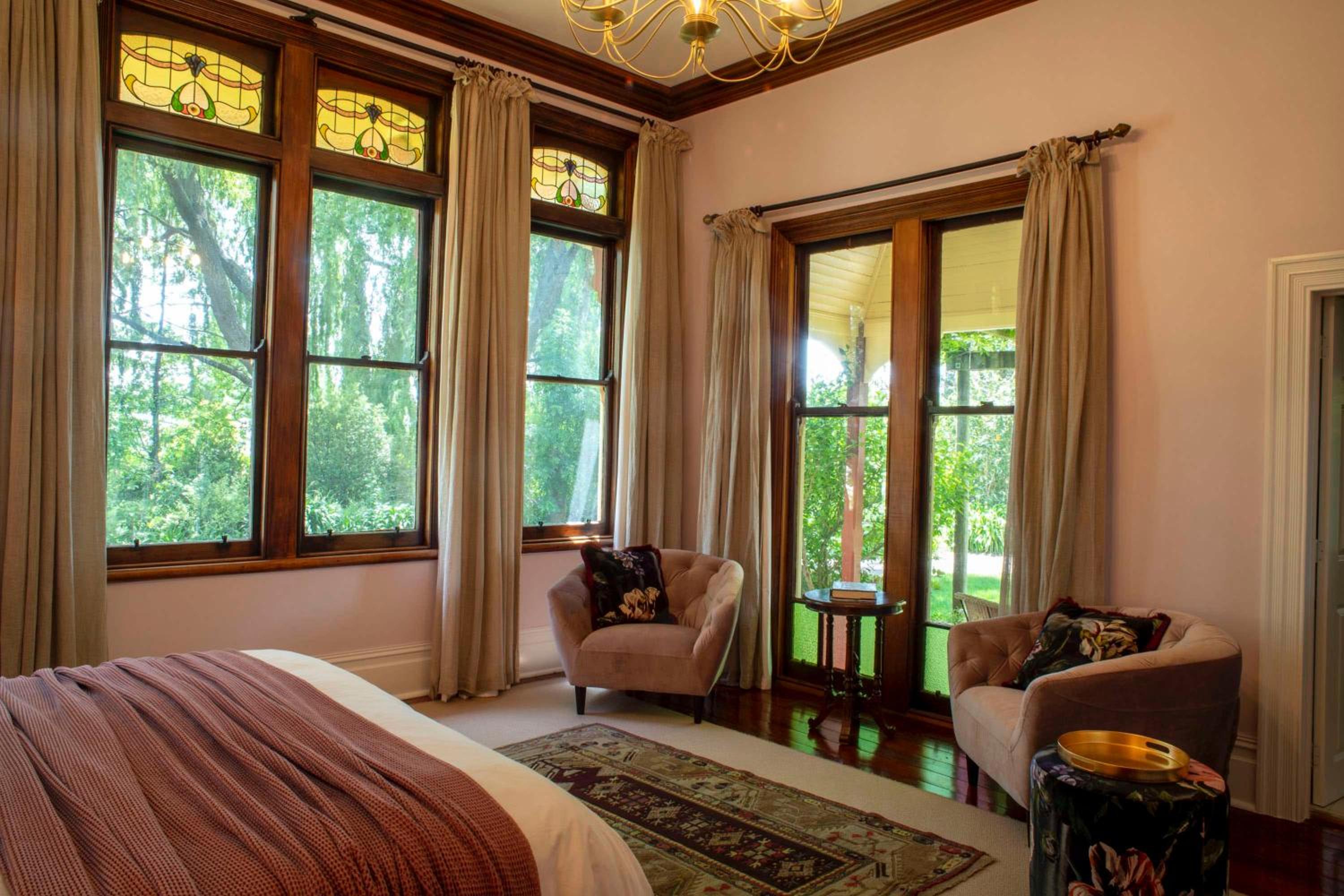 Superior King Room photo 2