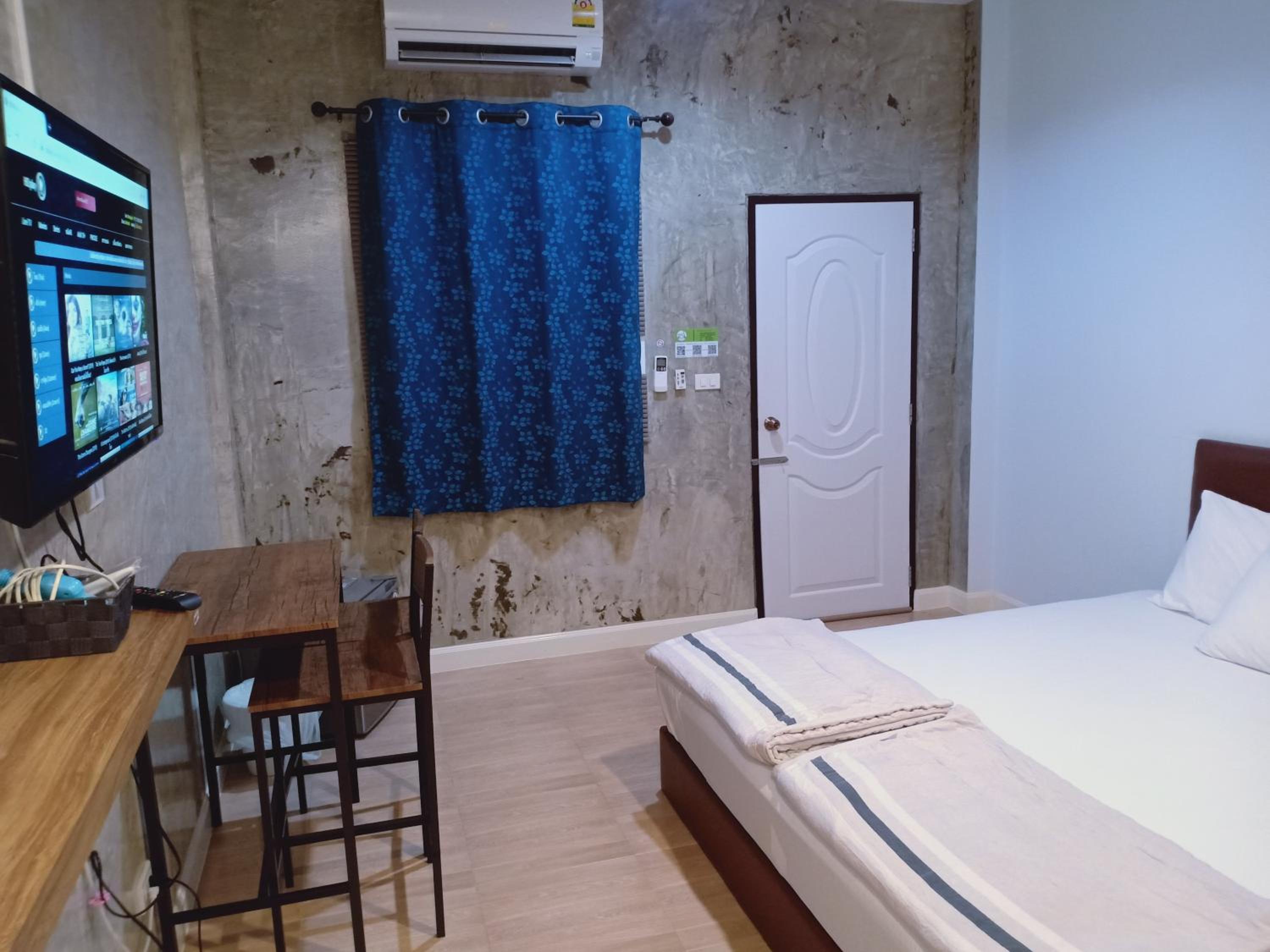Apartment - Photo 23