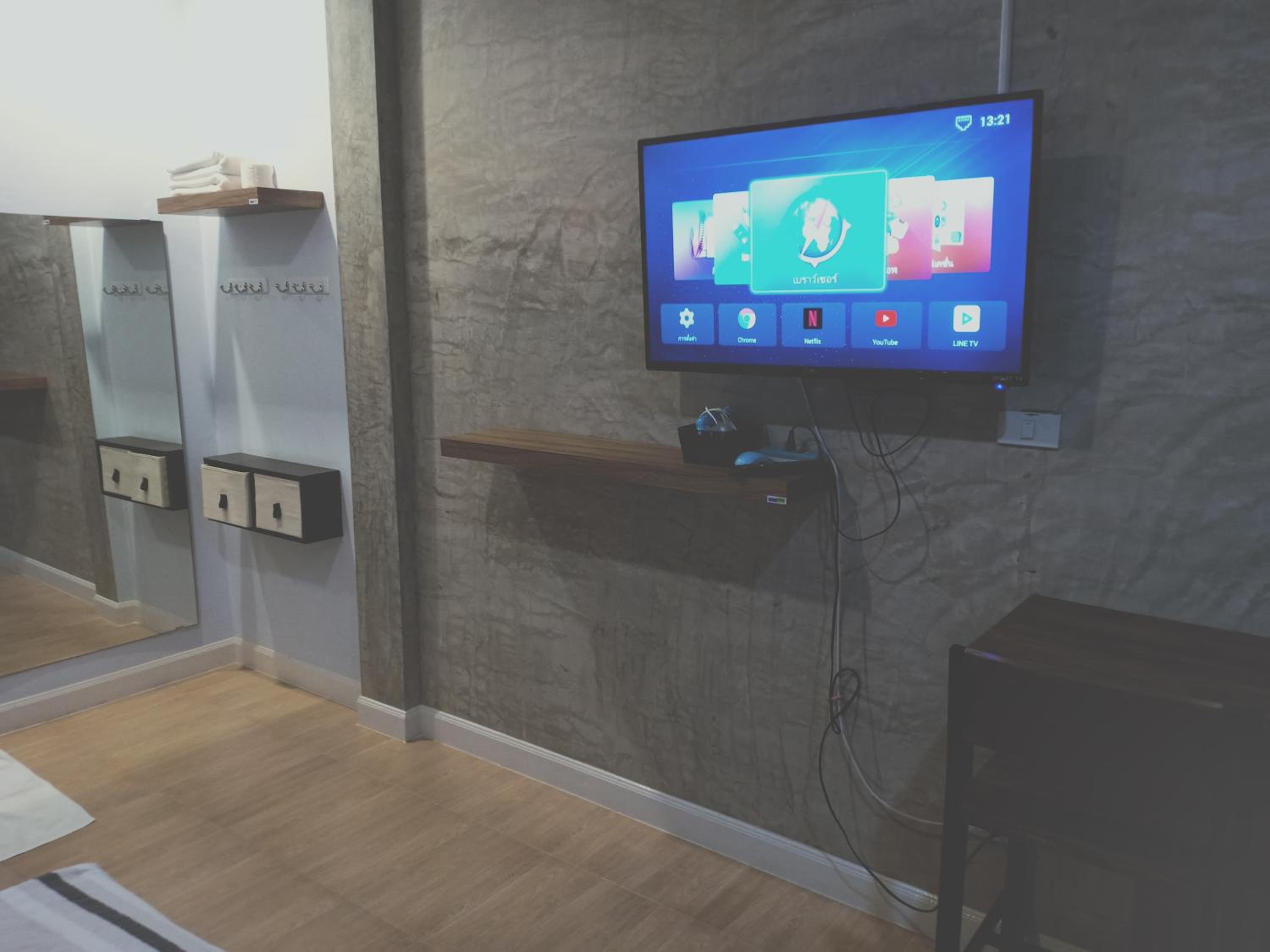 Apartment - Photo 10