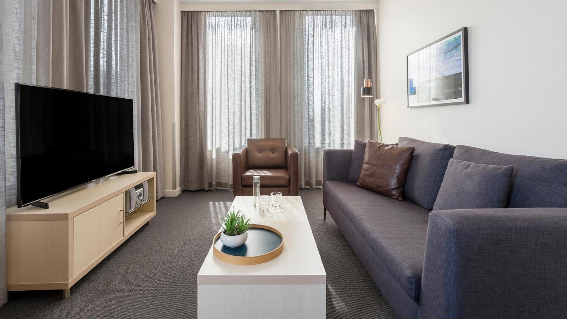 Two-Bedroom Apartment - Photo 3