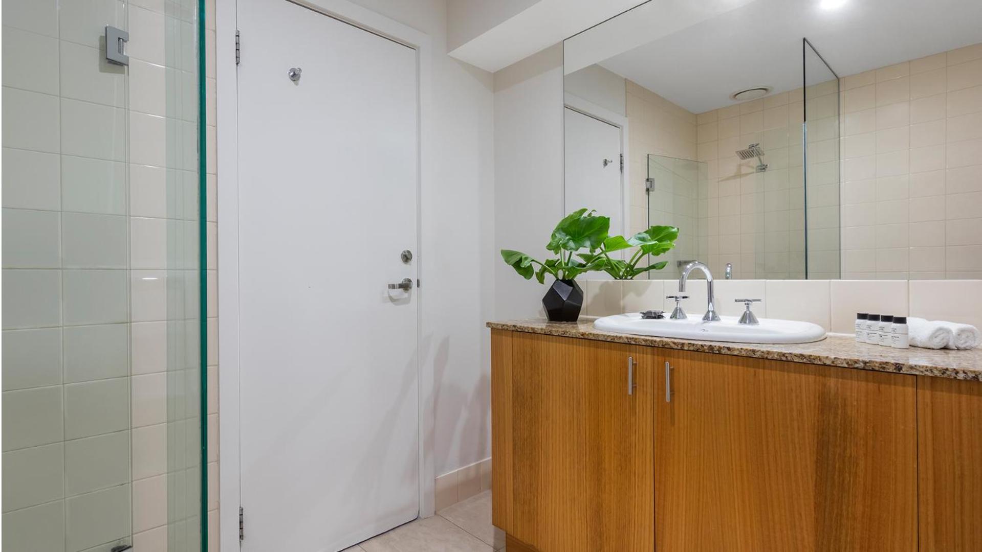 Two-Bedroom Apartment - Photo 6