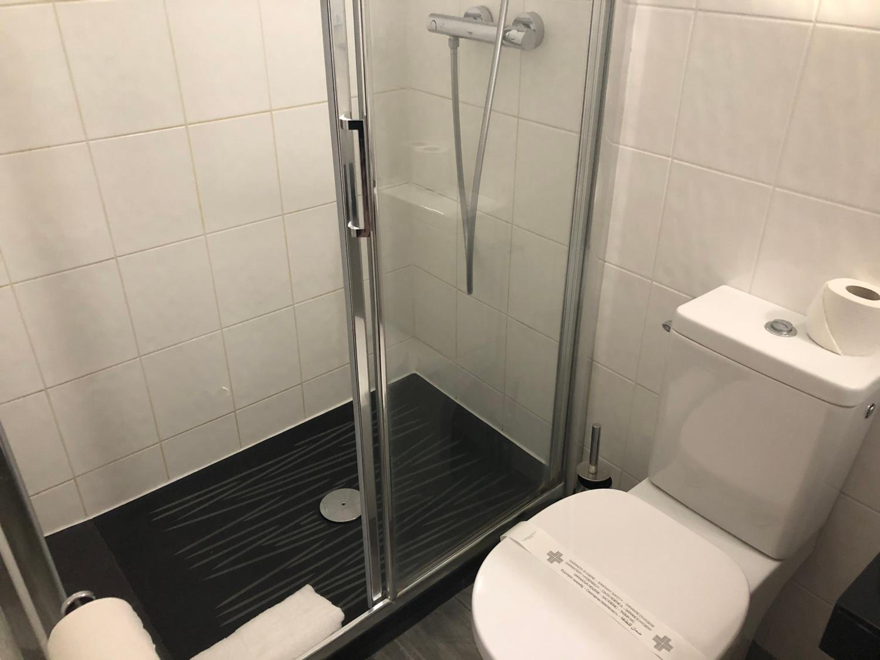 Classic Double Room - Photo 14